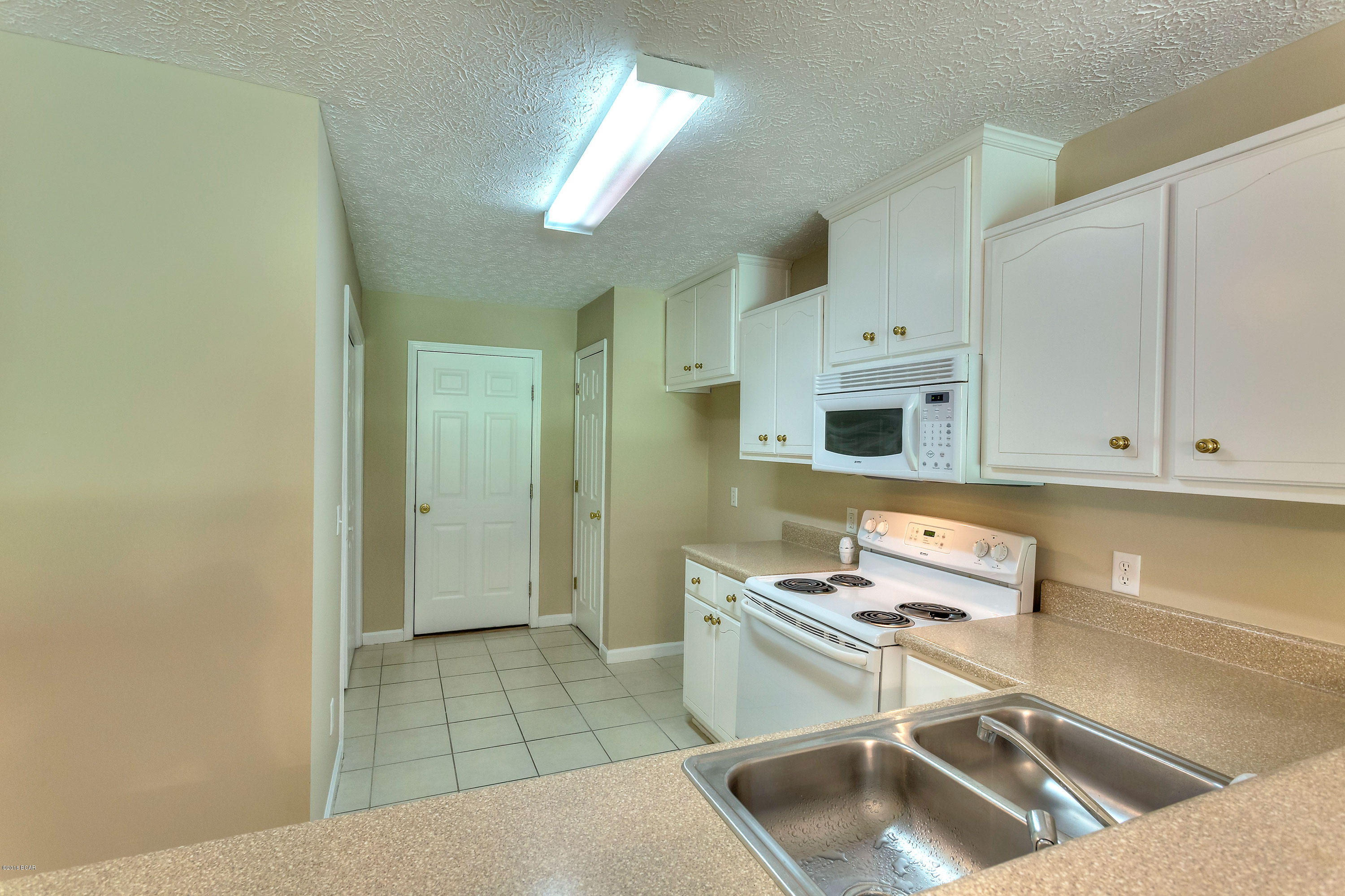 Summer Lace - Residential