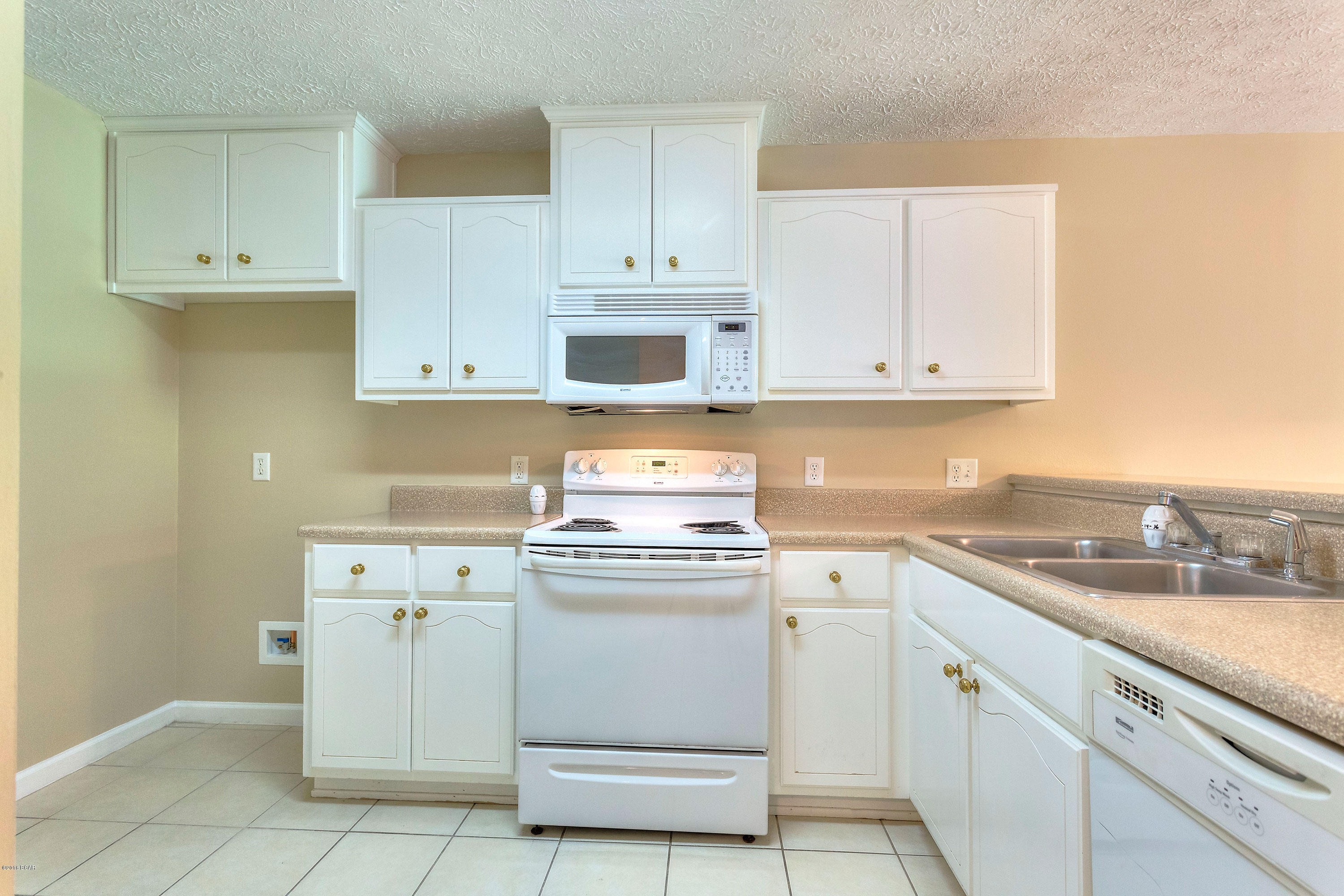 Summer Lace - Residential