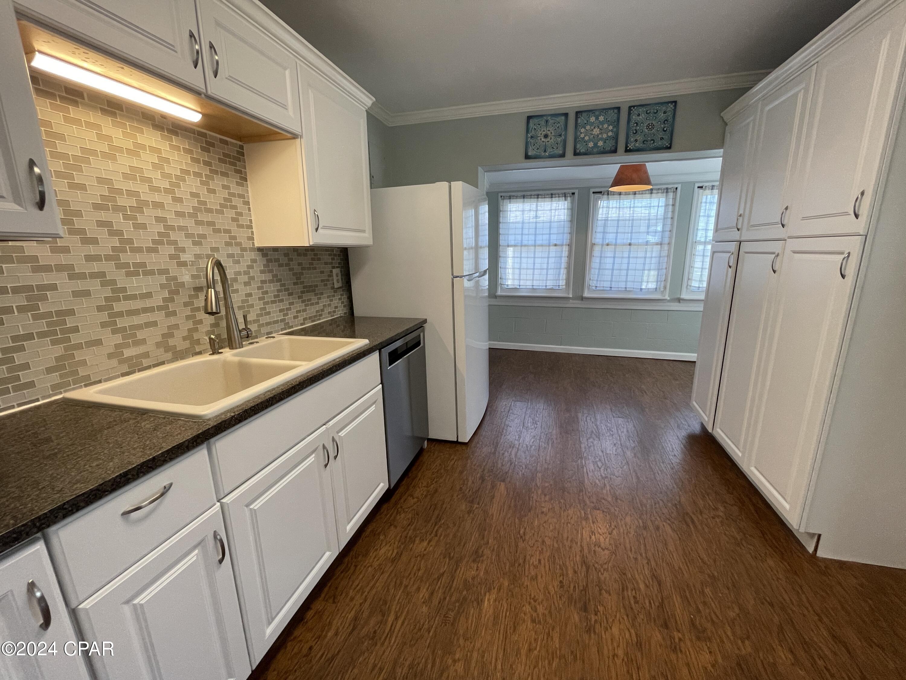 Long Point Park 1st Add - Residential