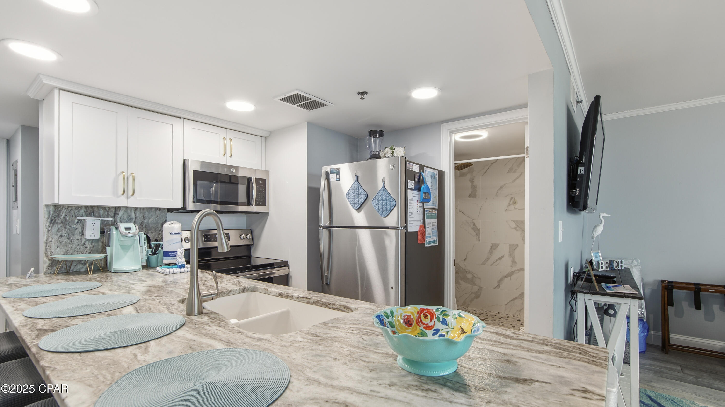 Sunbird Condo - Residential