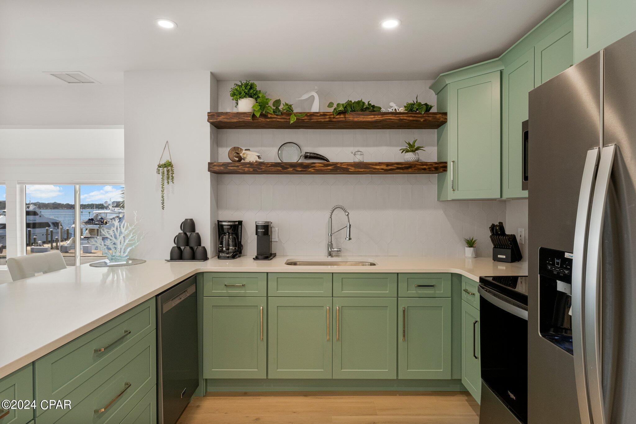 Bay Point Harbour Villas - Residential