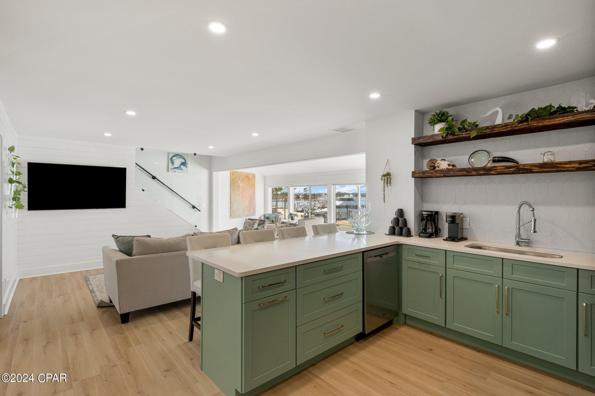 Bay Point Harbour Villas - Residential