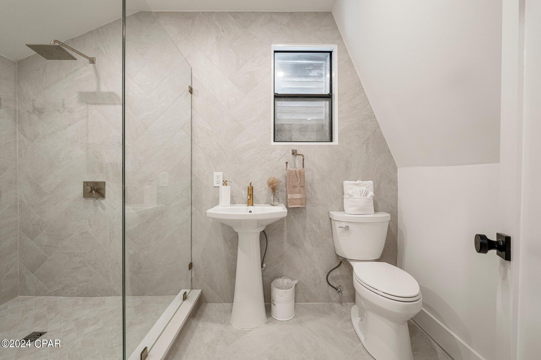 Bay Point Harbour Villas - Residential