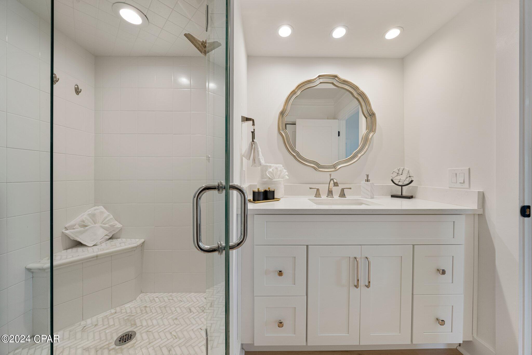 Bay Point Harbour Villas - Residential