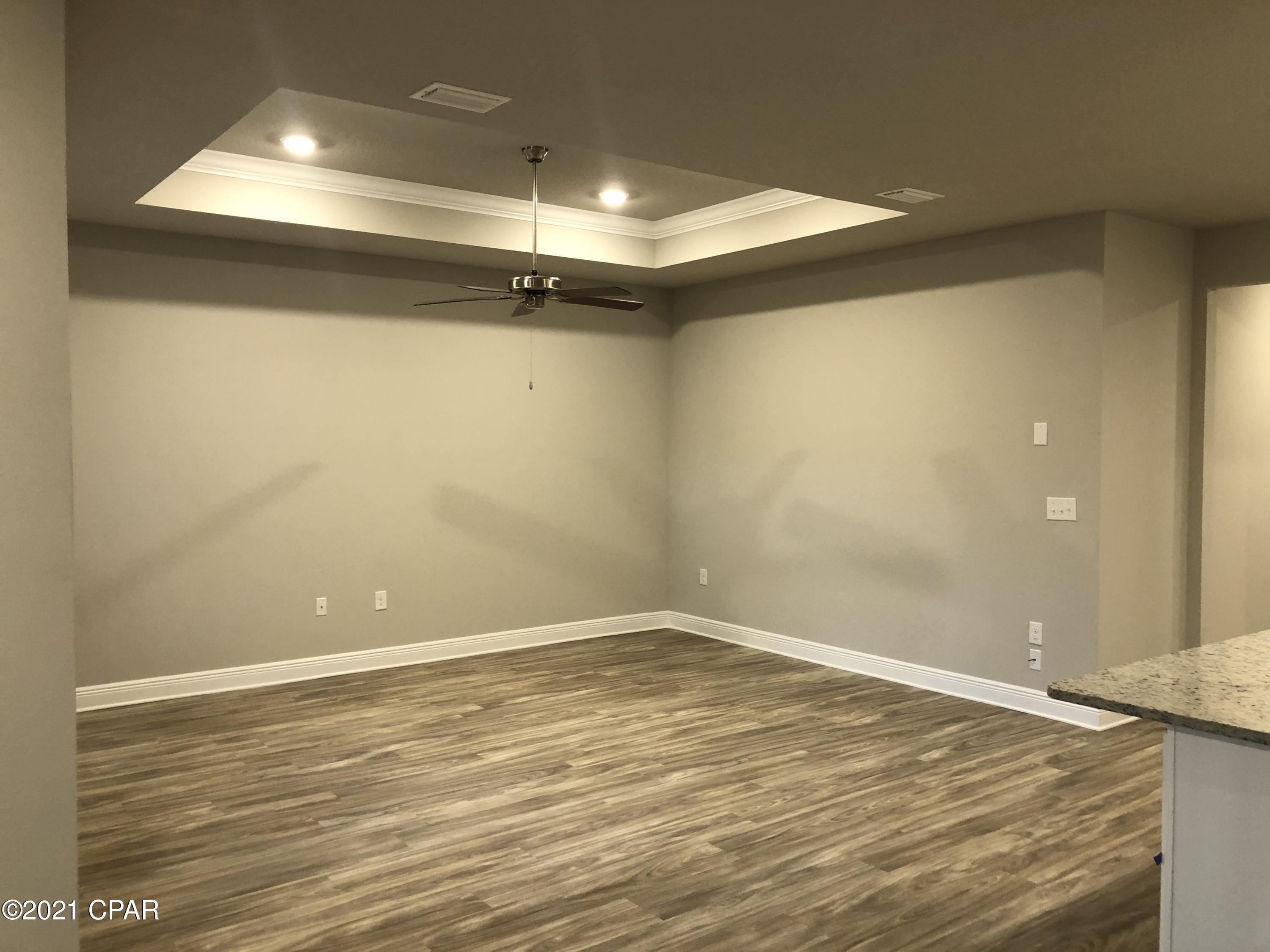 Emerald Cove Villas - Residential