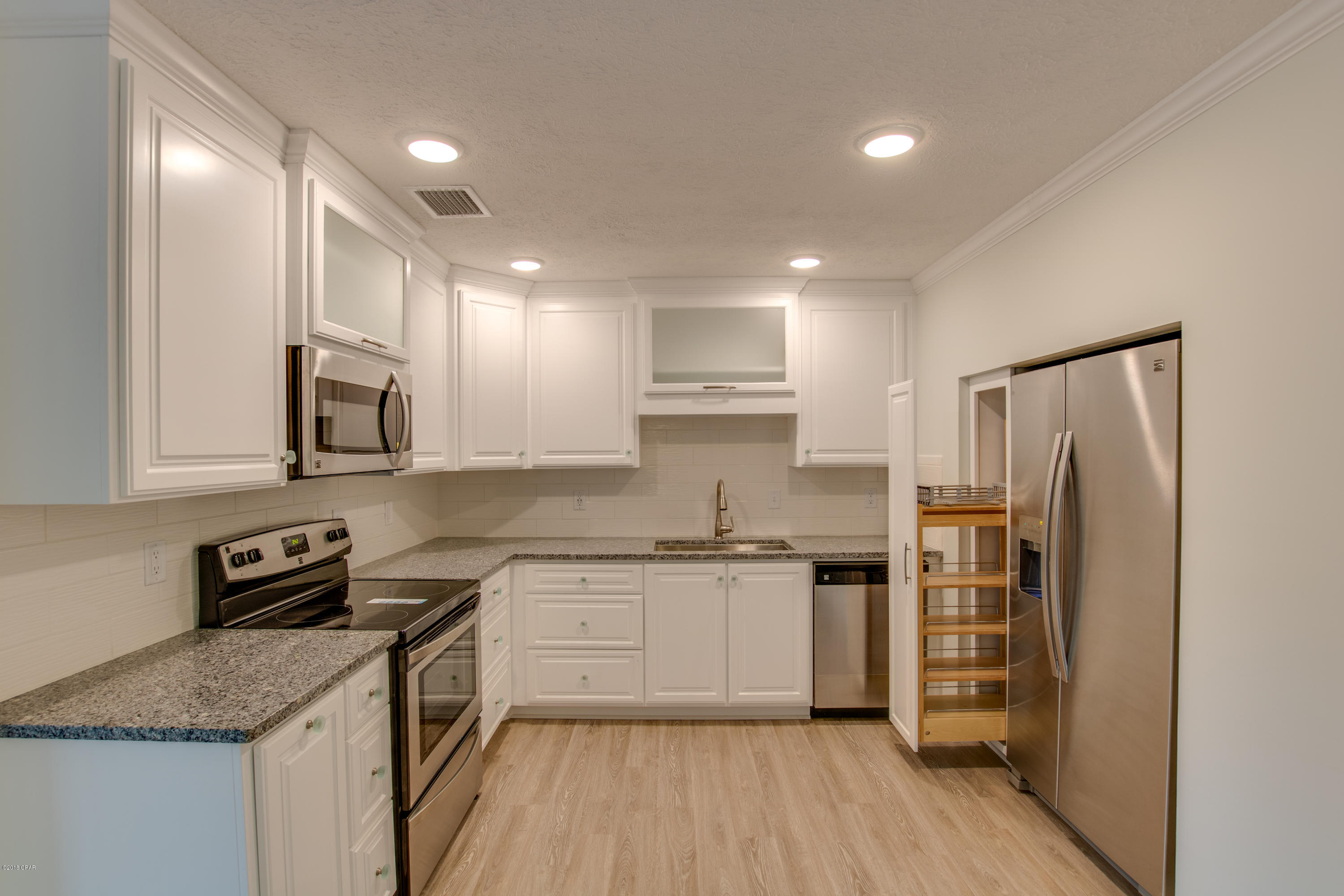 Hutchison's 2nd To Bahama Bch - Residential