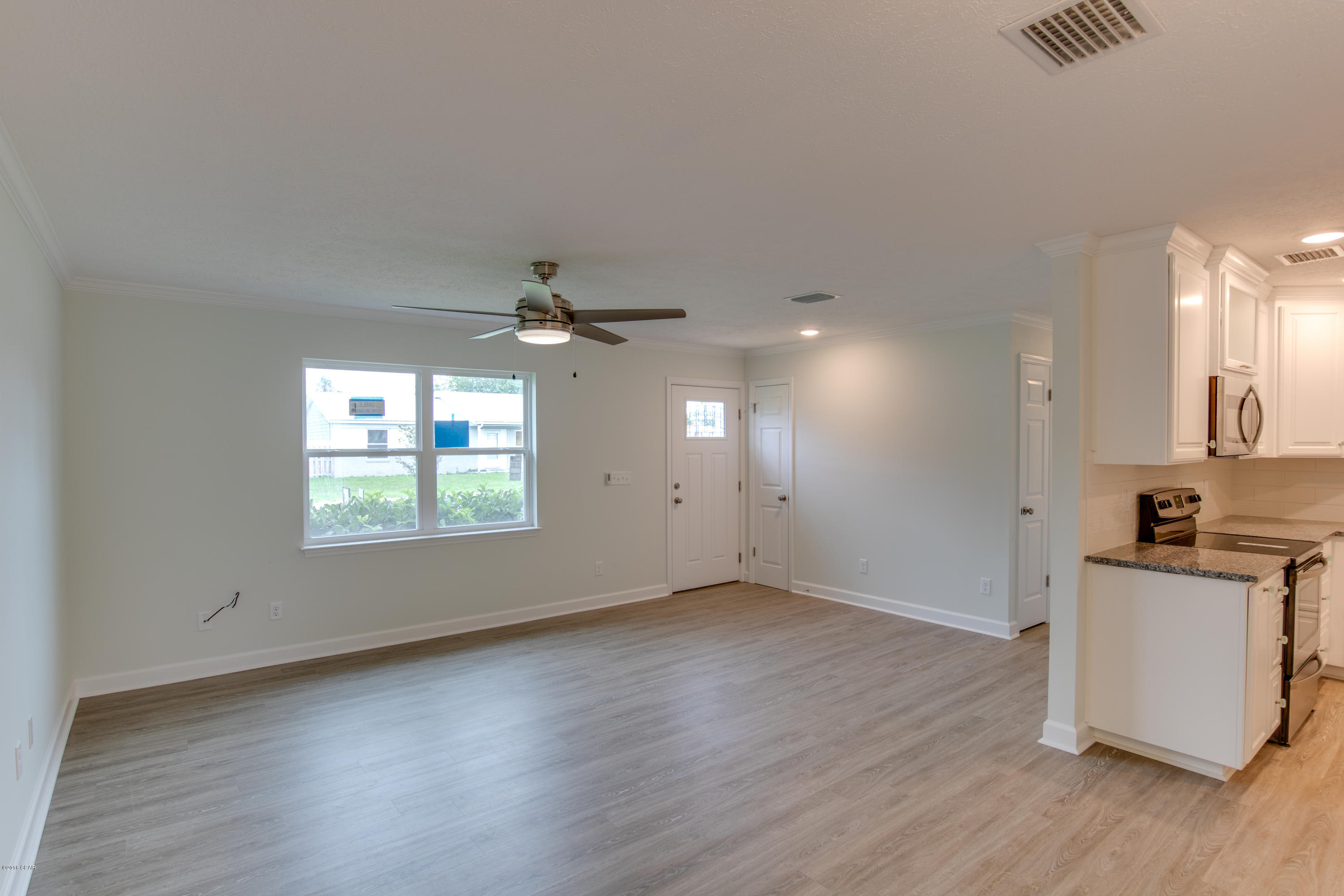 Hutchison's 2nd To Bahama Bch - Residential