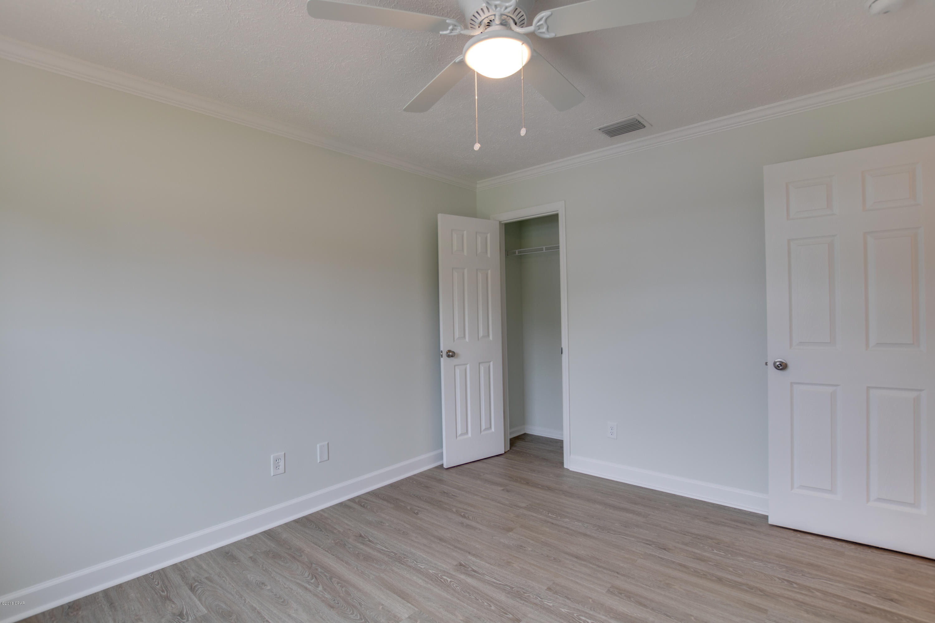 Hutchison's 2nd To Bahama Bch - Residential