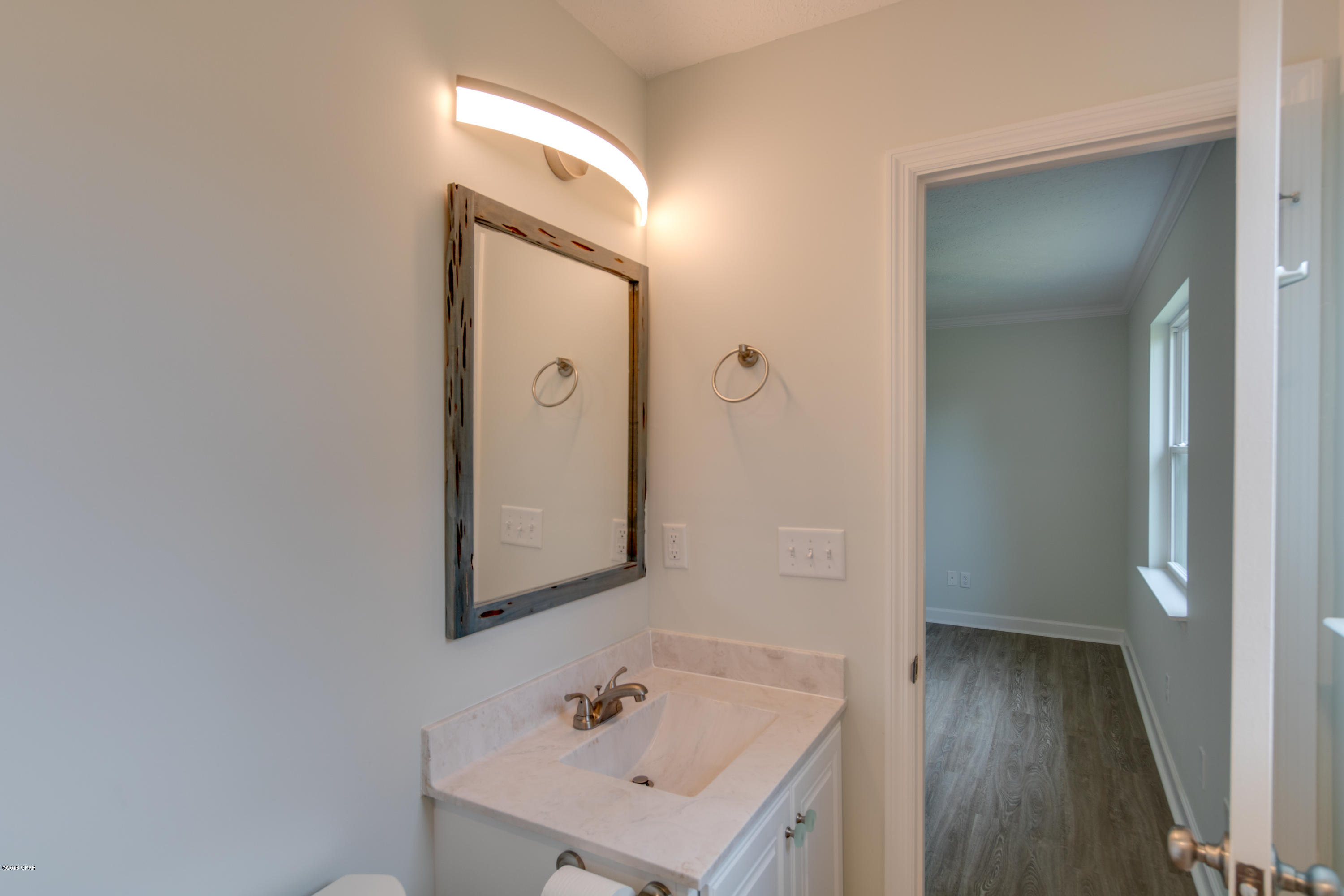 Hutchison's 2nd To Bahama Bch - Residential