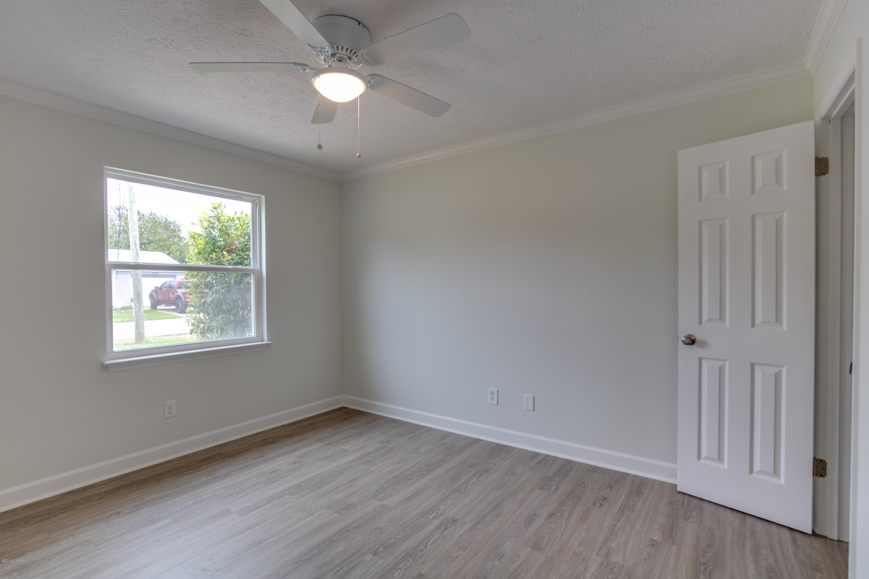 Hutchison's 2nd To Bahama Bch - Residential