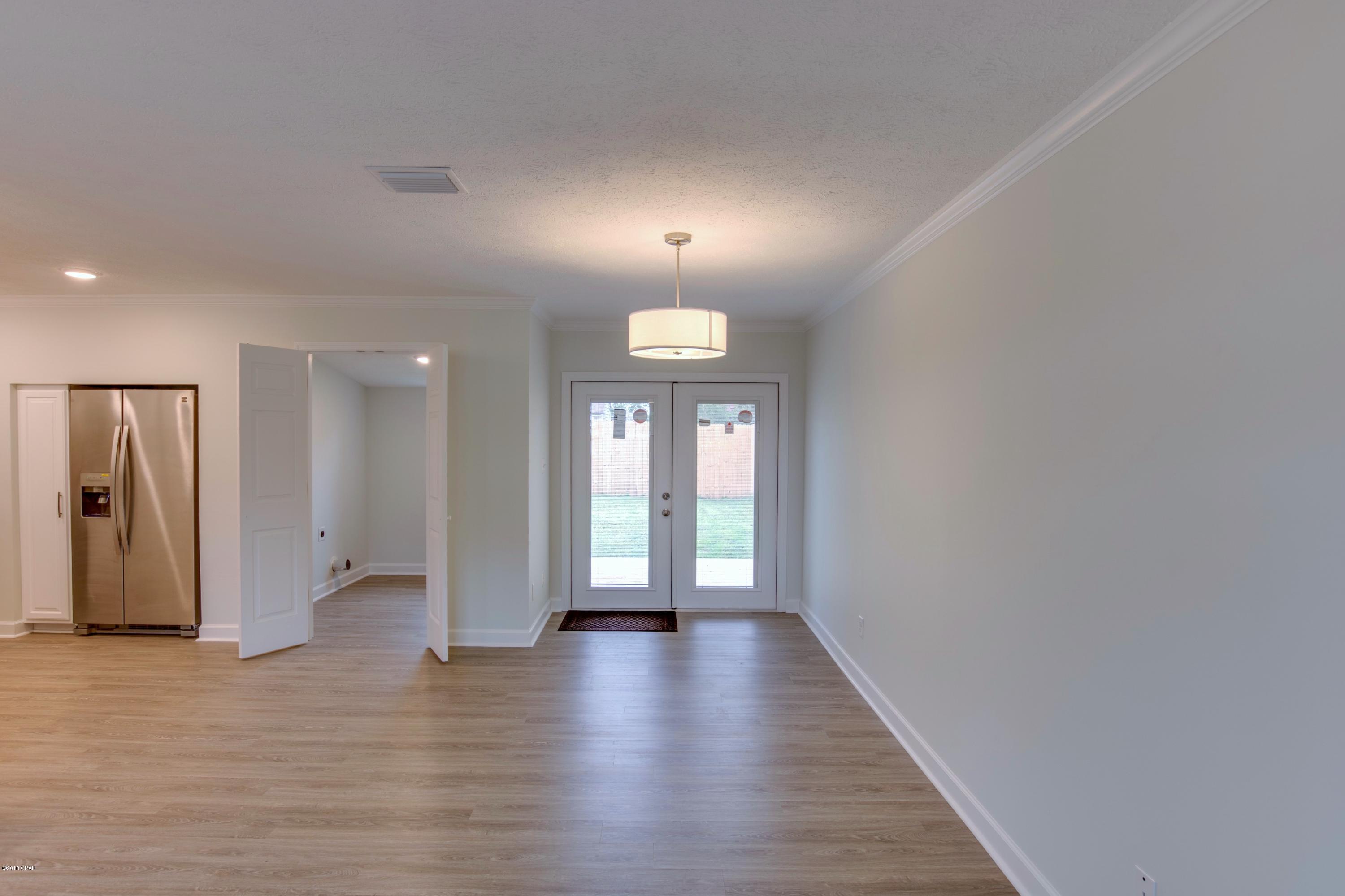 Hutchison's 2nd To Bahama Bch - Residential