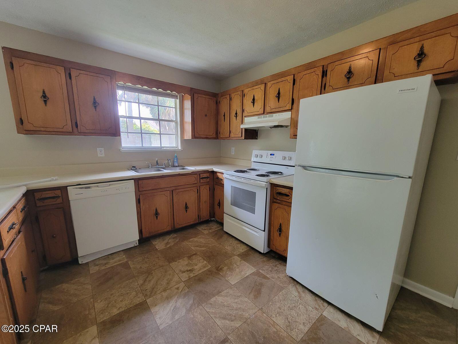 [No Recorded Subdiv] - Residential Lease