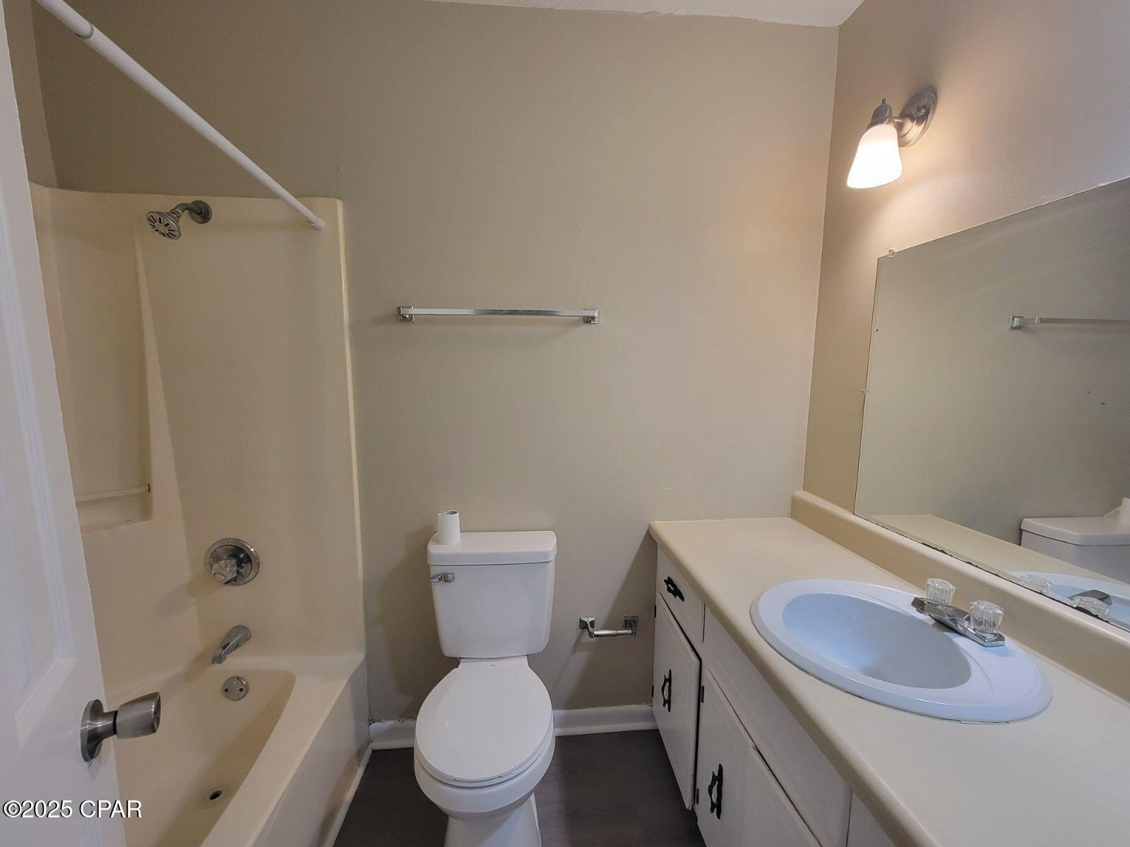 [No Recorded Subdiv] - Residential Lease