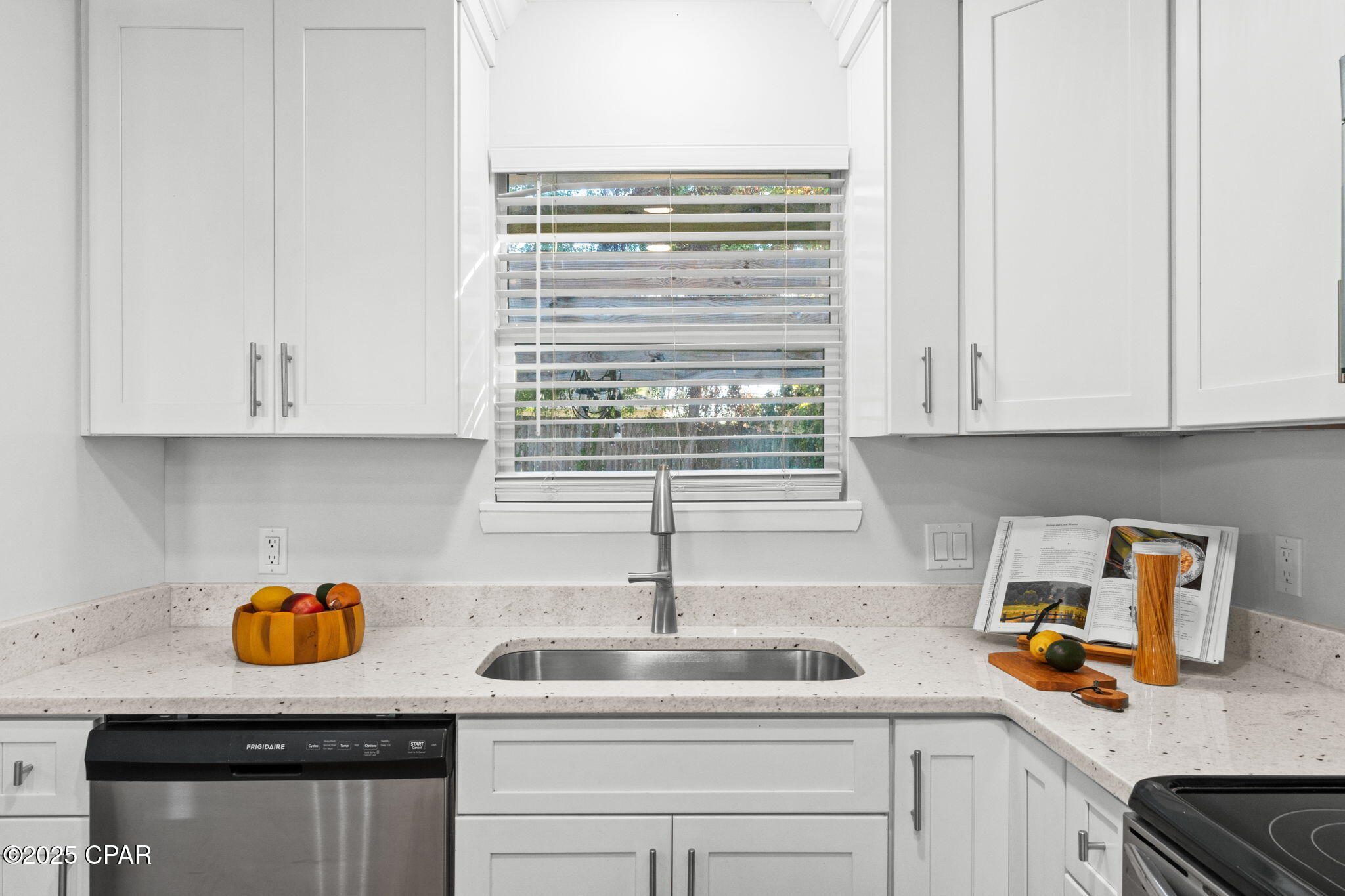 Treasure Cove 1. - Residential