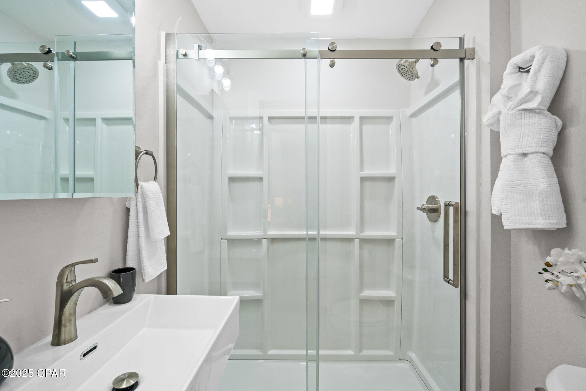 Treasure Cove 1. - Residential