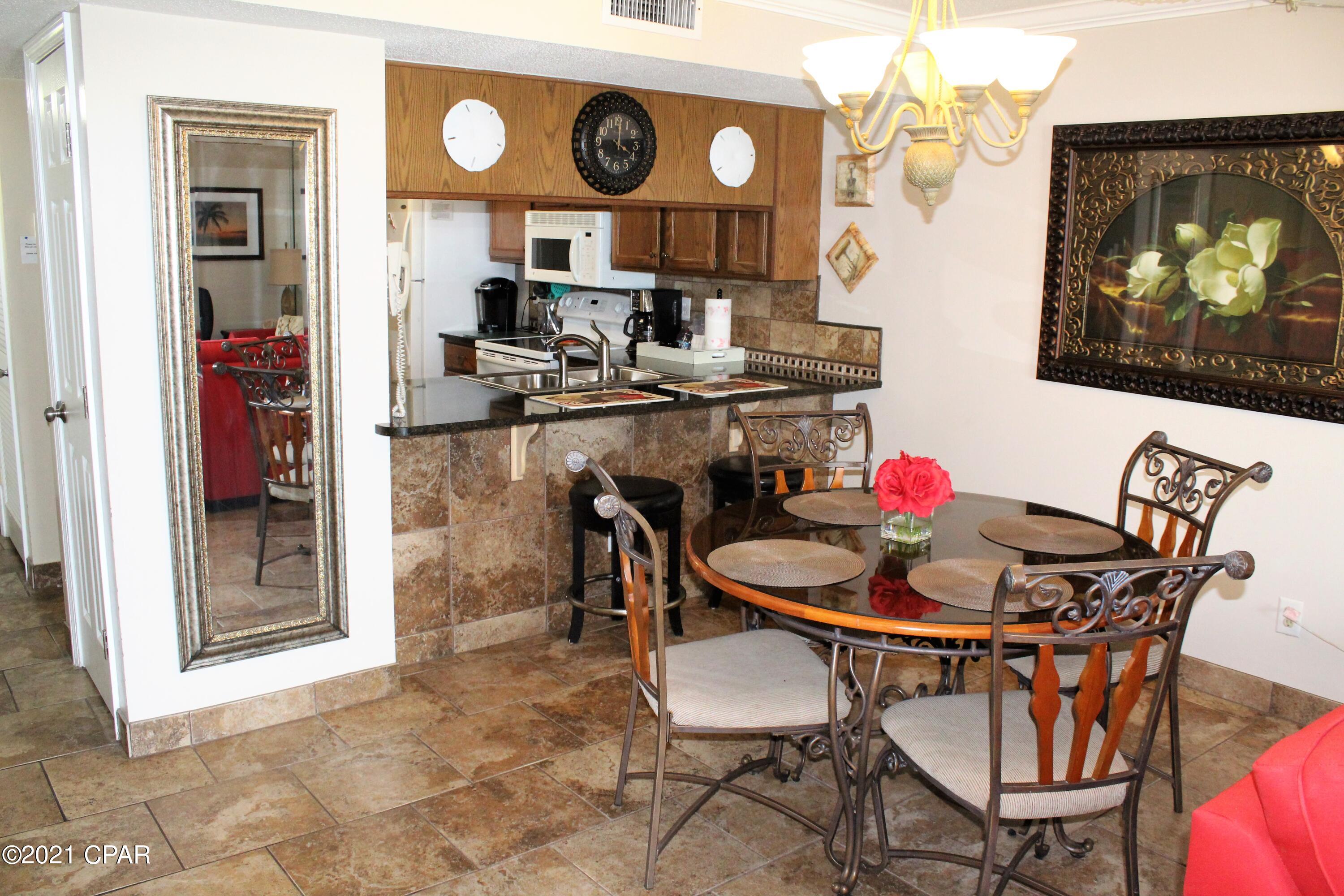 Moonspinner Apartments - Residential