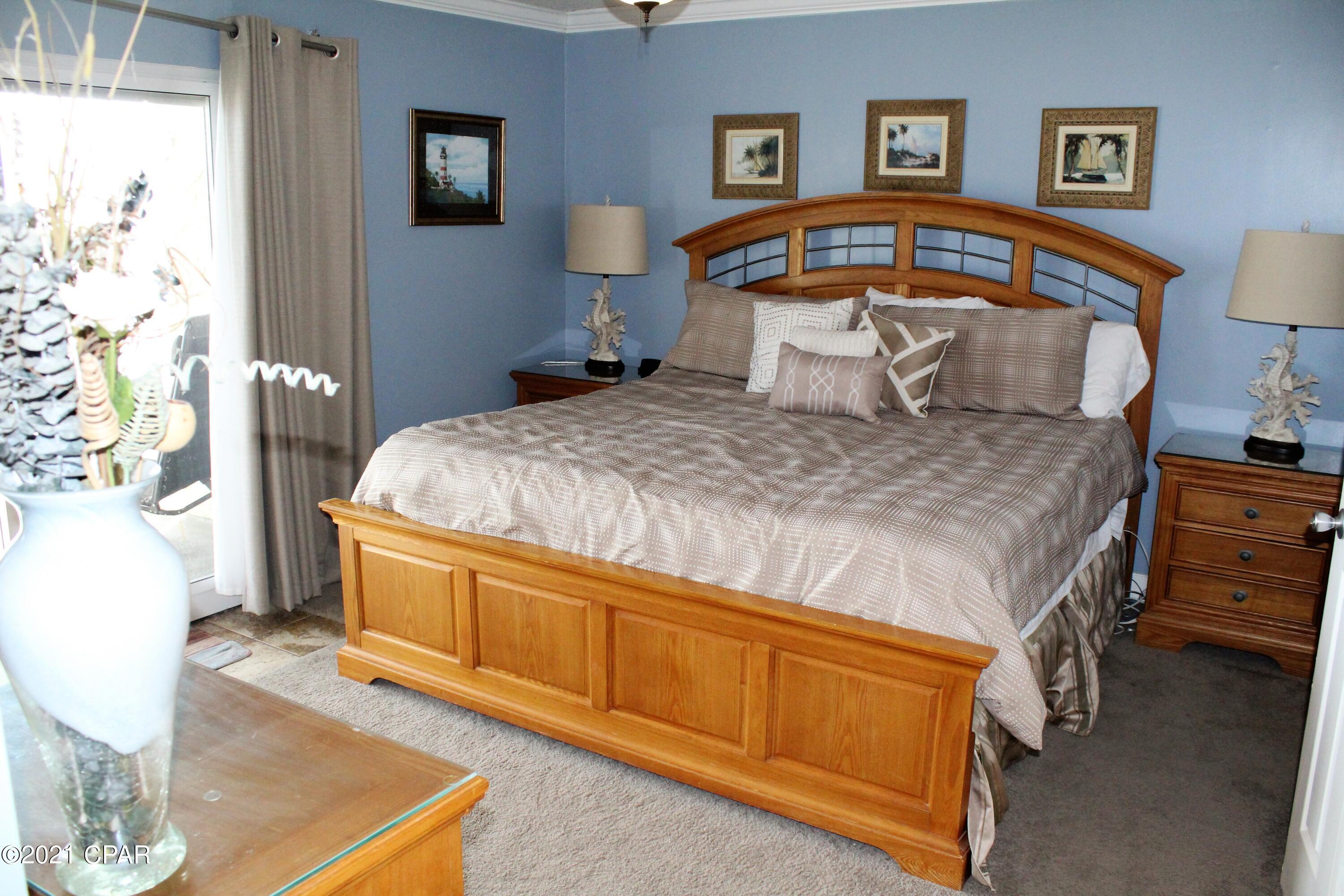 Moonspinner Apartments - Residential