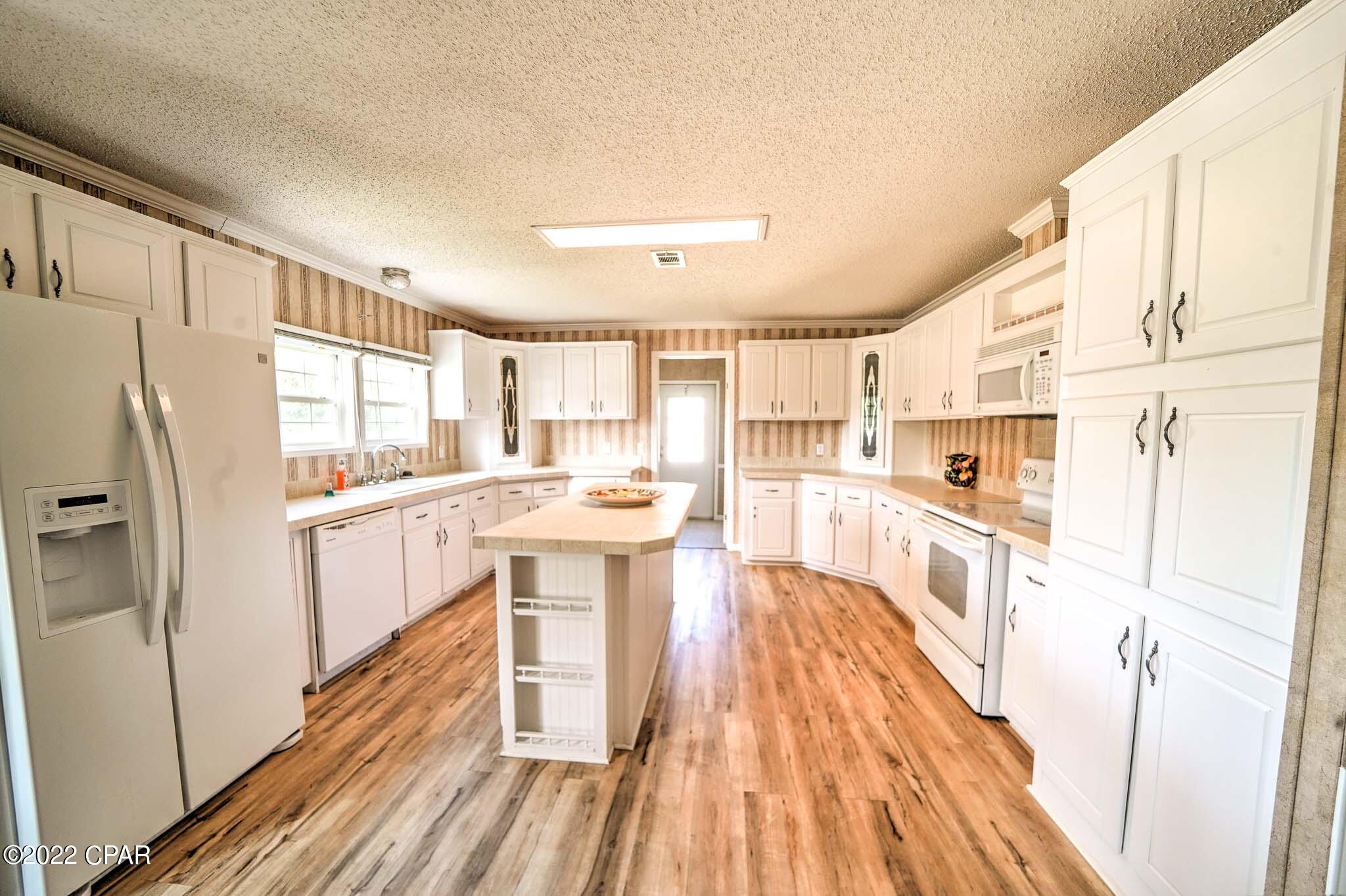 North Lagoon Oaks 7th - Residential