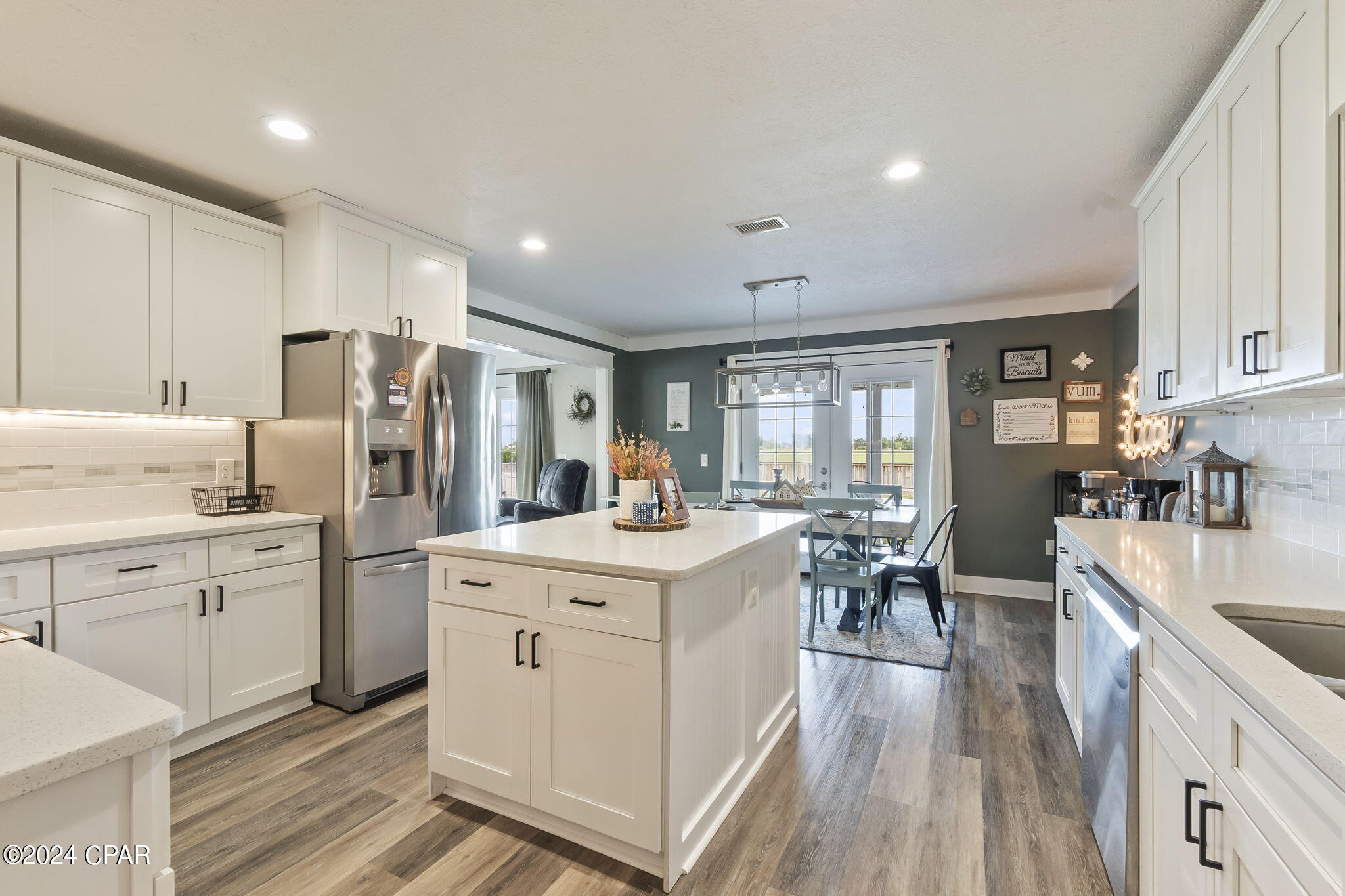 Country Club Harbour Estates - Residential