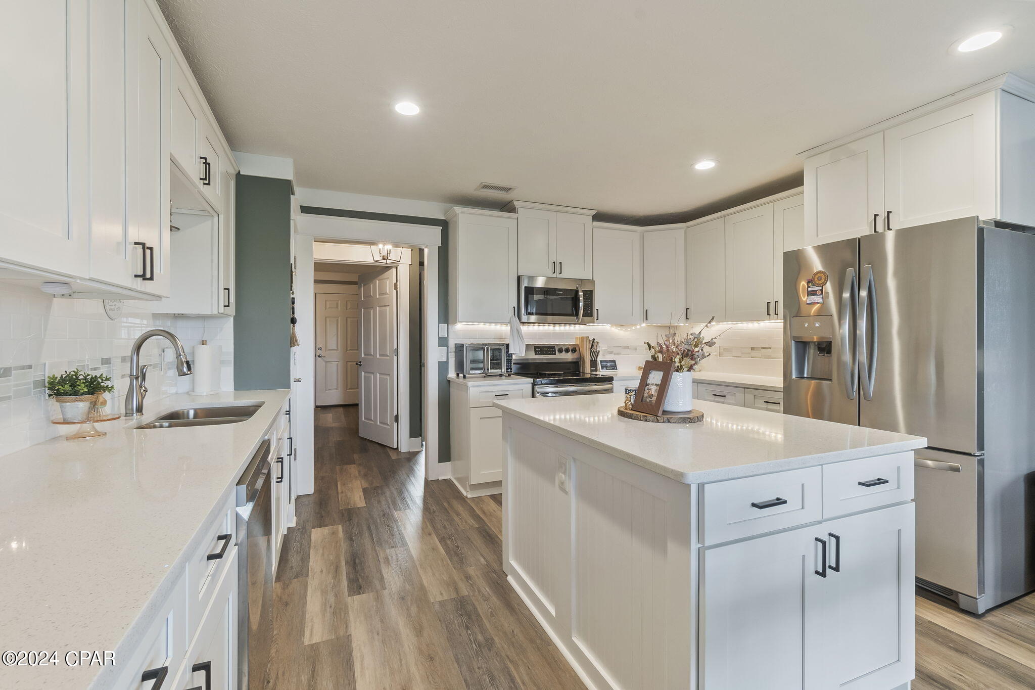 Country Club Harbour Estates - Residential