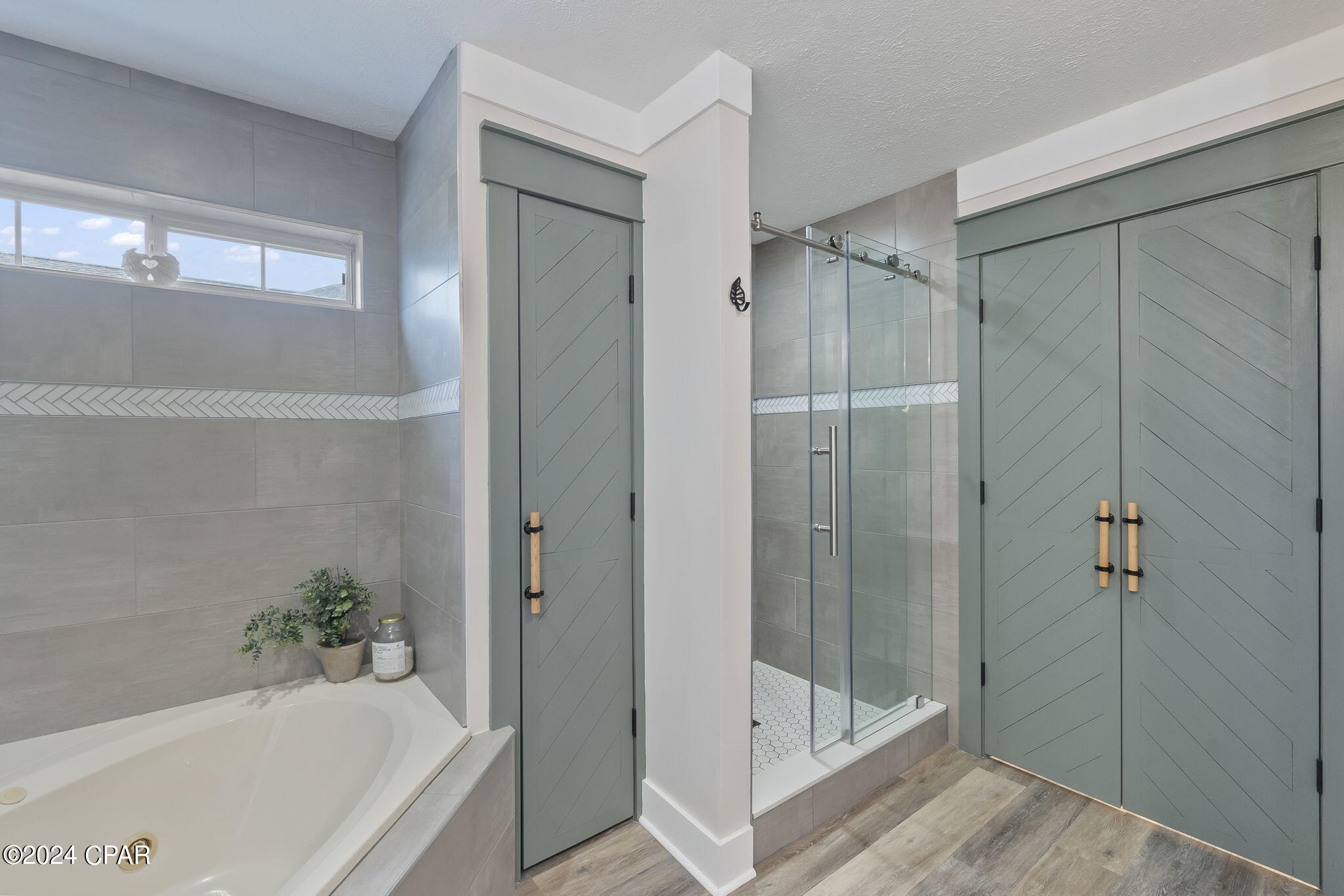 Country Club Harbour Estates - Residential