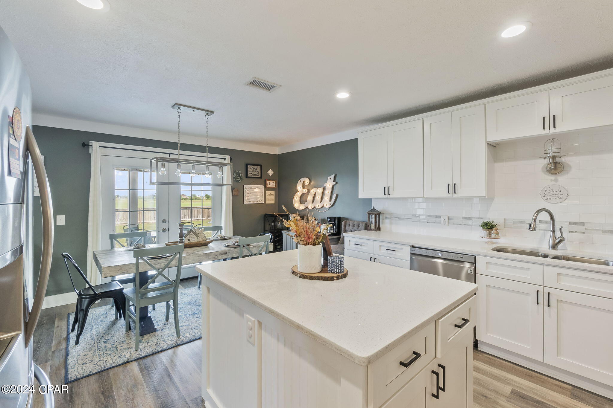 Country Club Harbour Estates - Residential