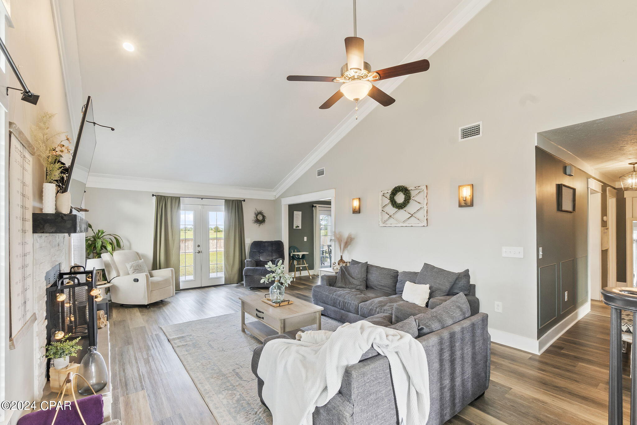 Country Club Harbour Estates - Residential