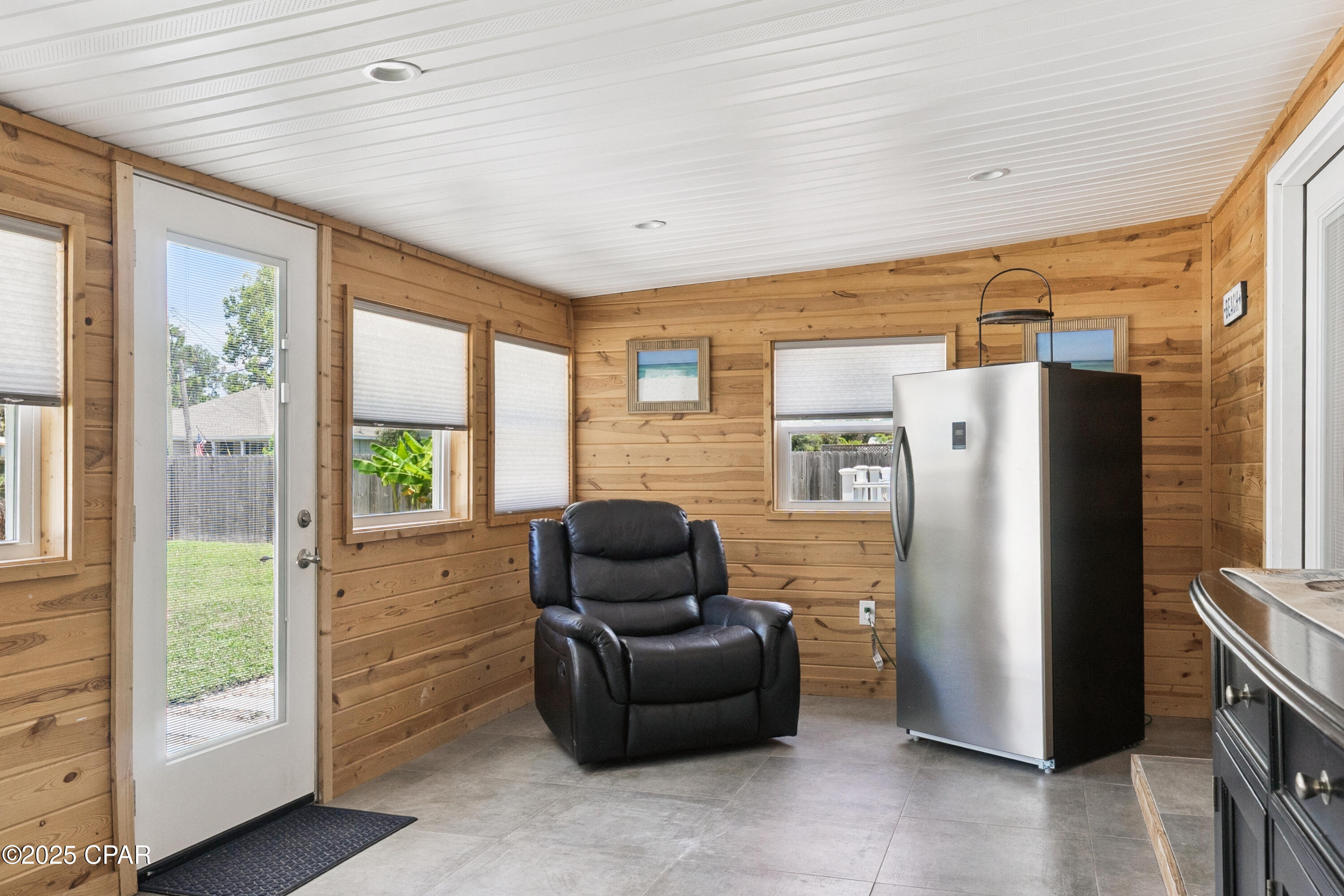 Pines 5th Add - Residential