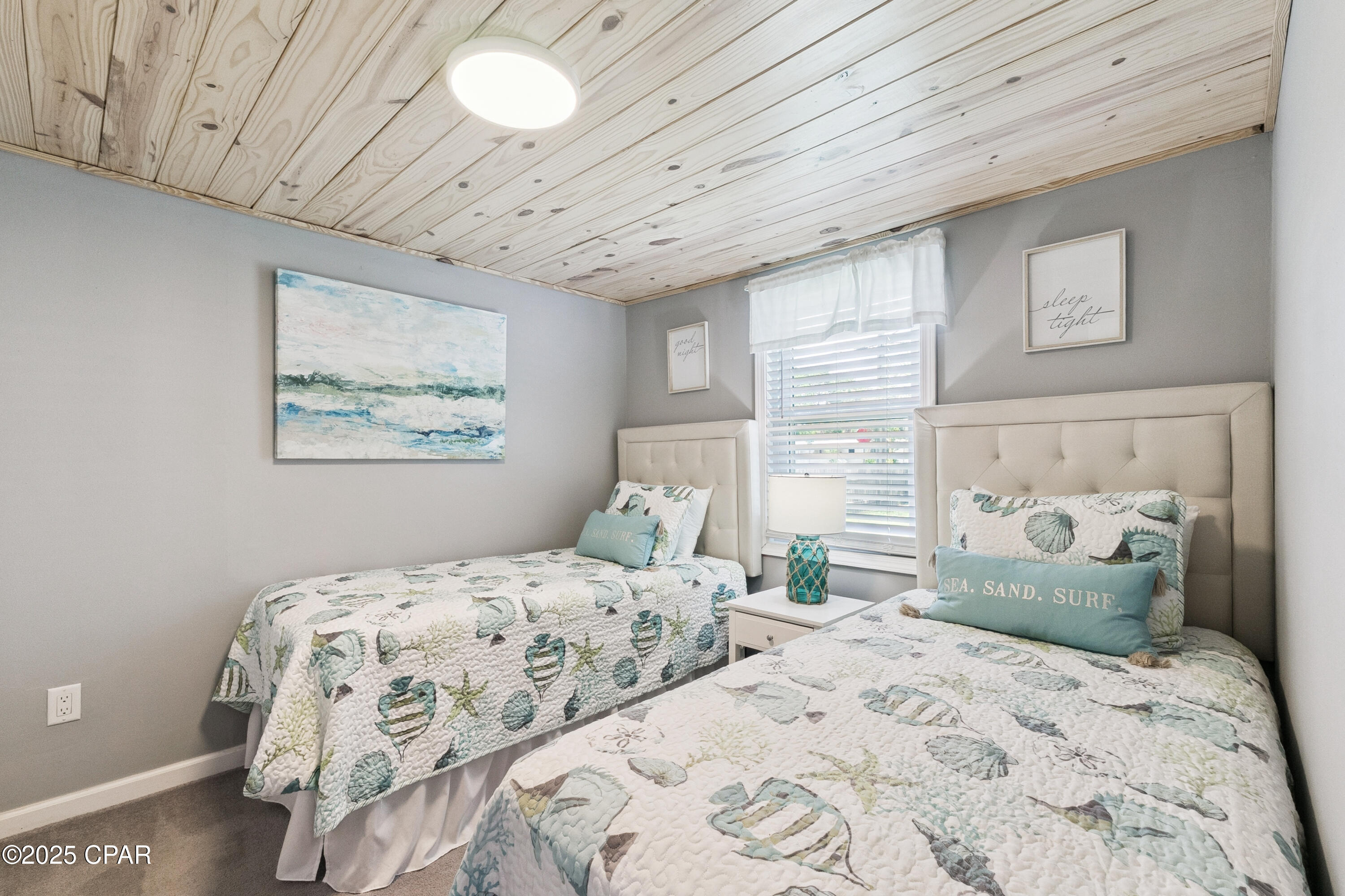 Pines 5th Add - Residential