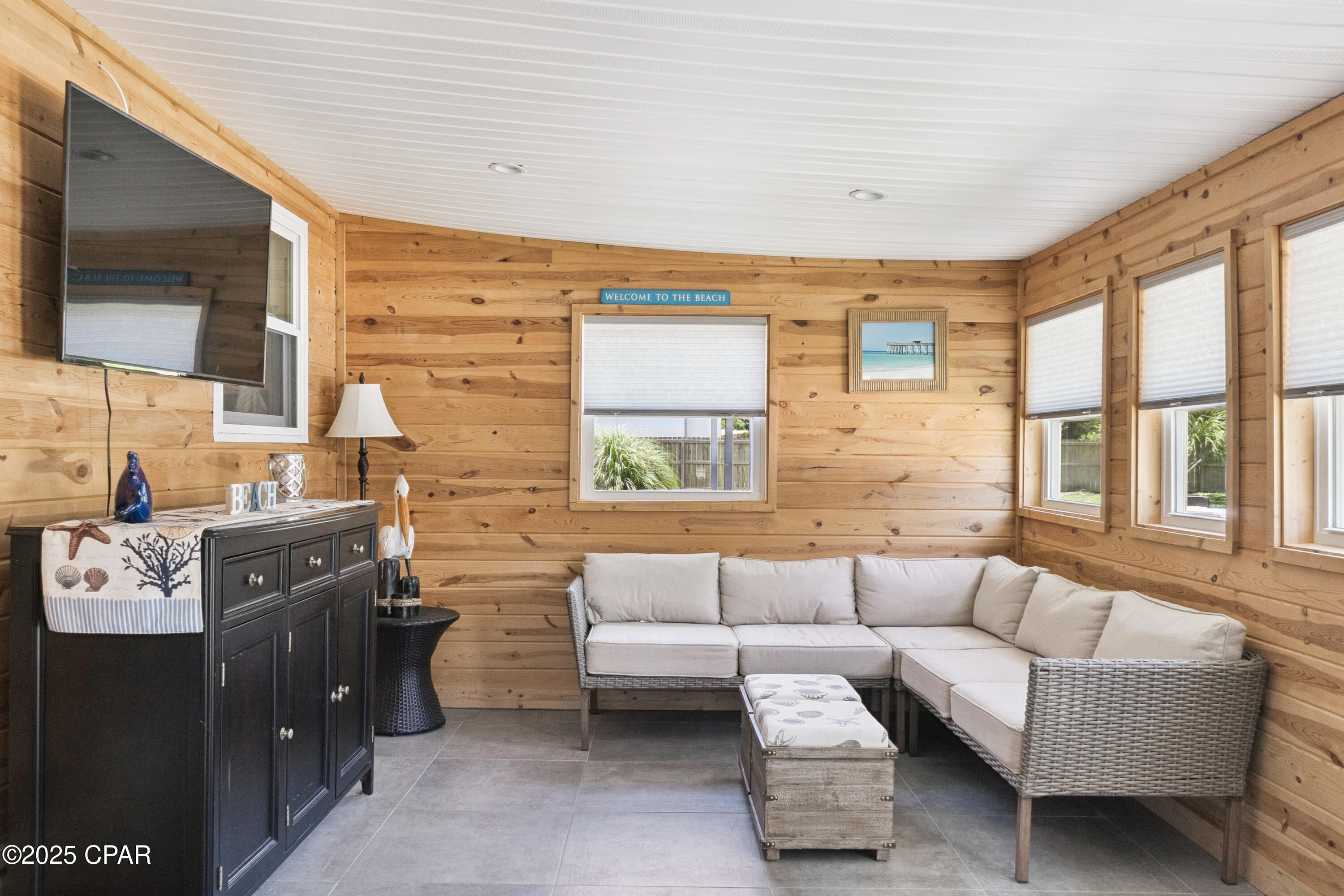 Pines 5th Add - Residential