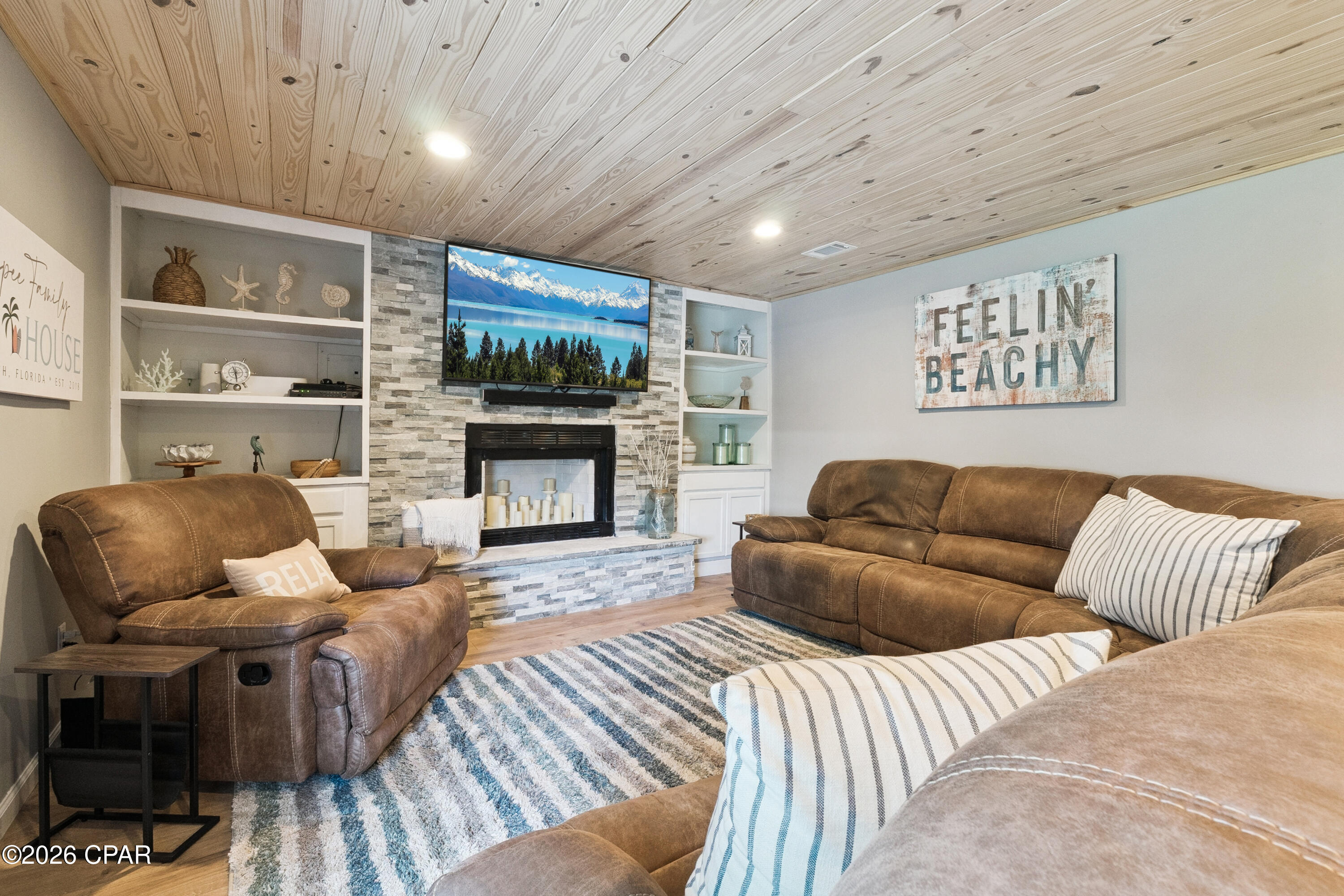 Pines 5th Add - Residential