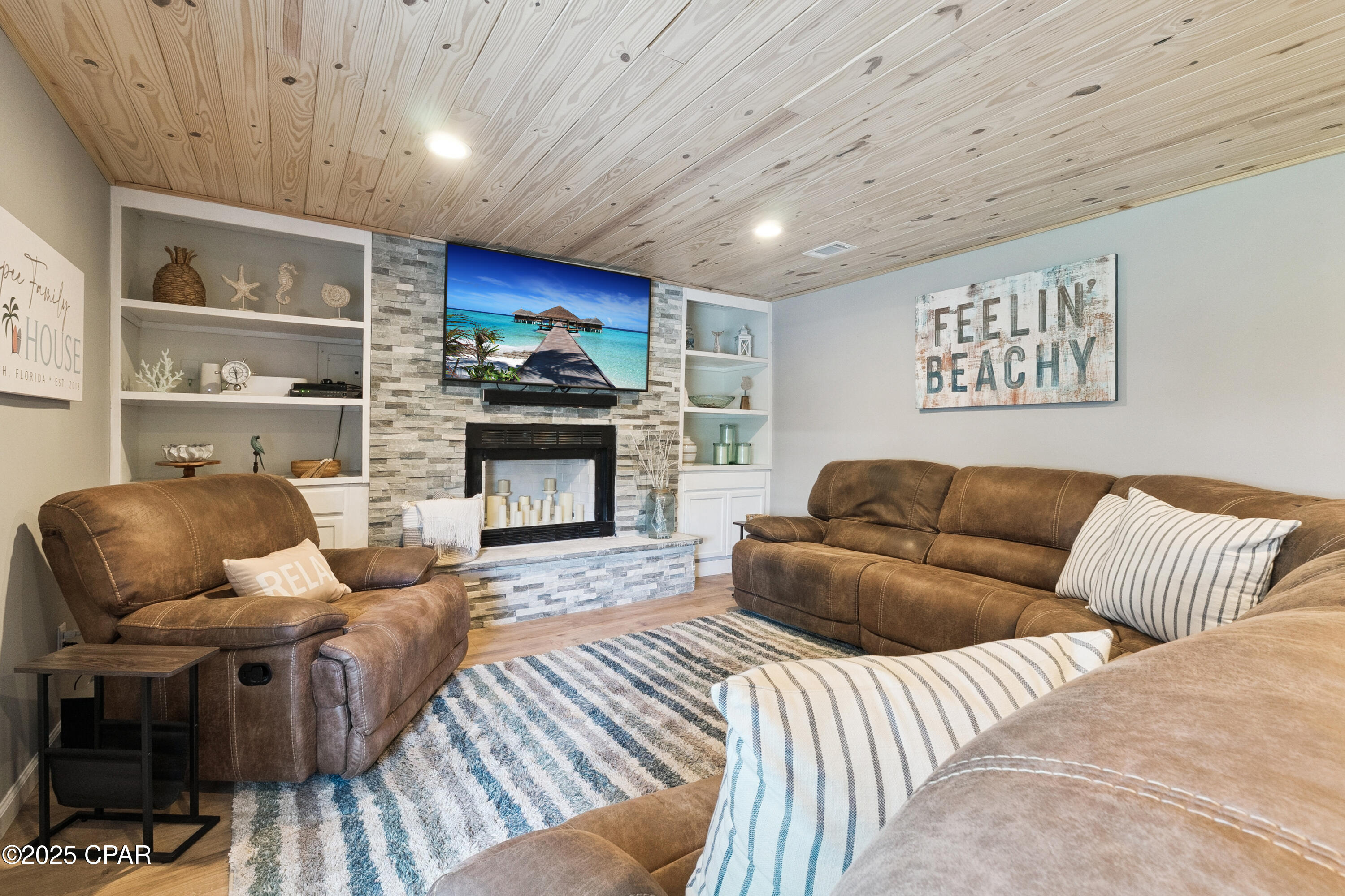 Pines 5th Add - Residential