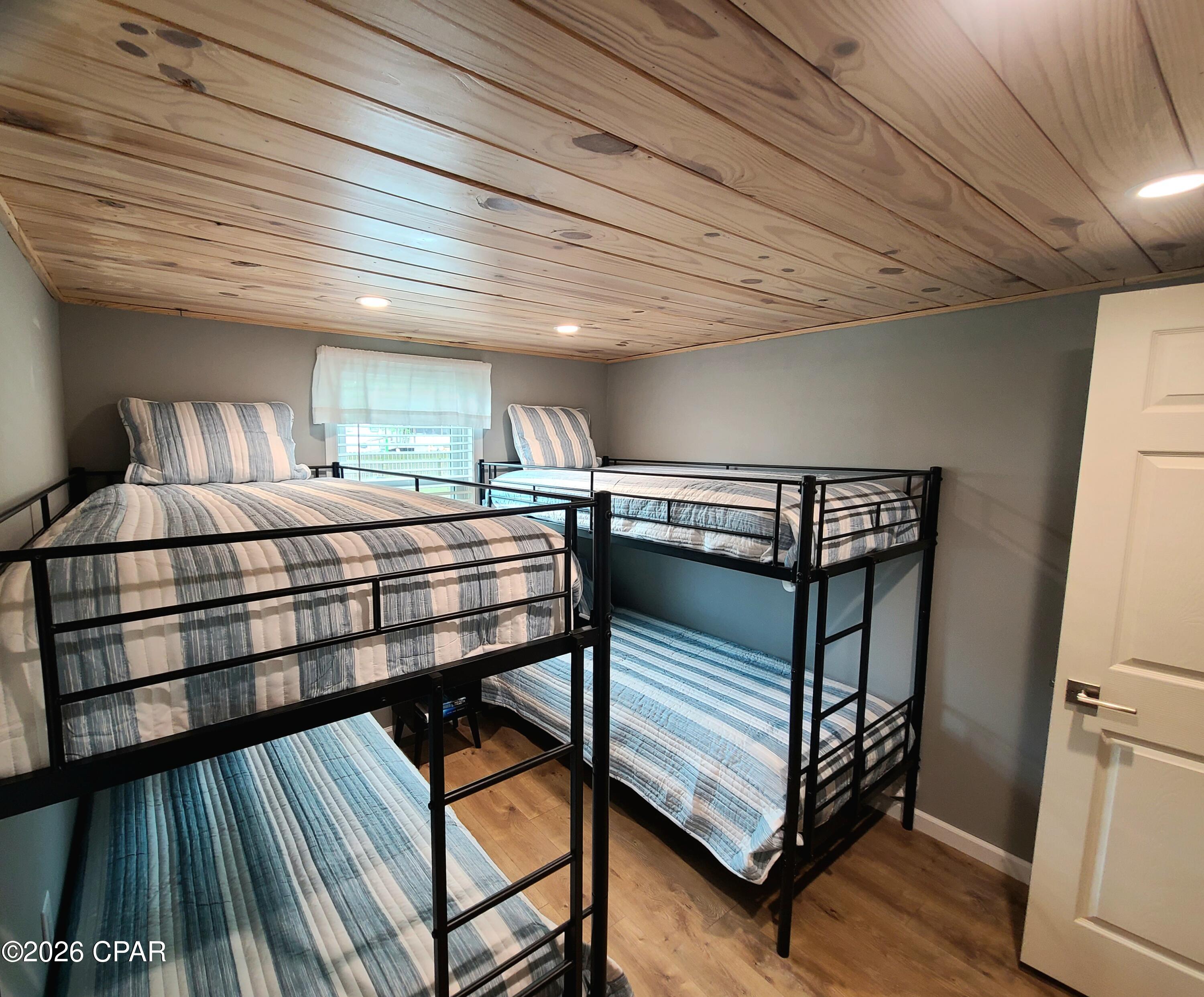 Pines 5th Add - Residential