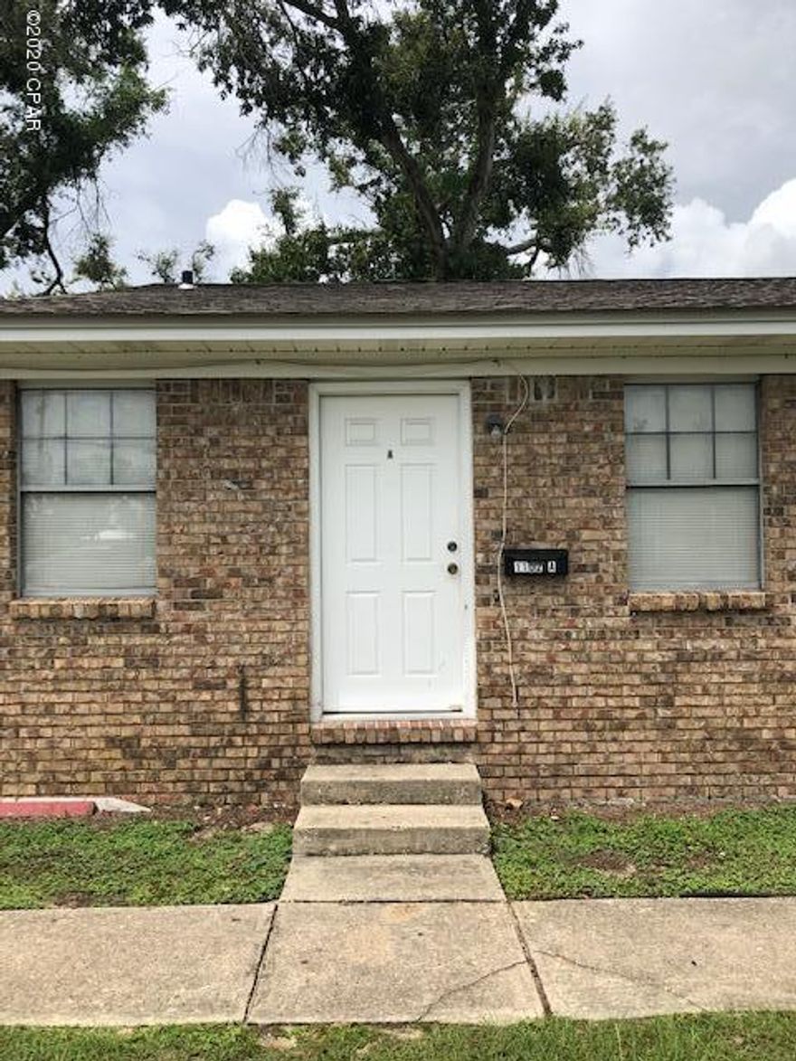 2 bed/1 bath apartment. 754 sq ft. Tidy, tile floors throughout. No pets. Yard Care included.