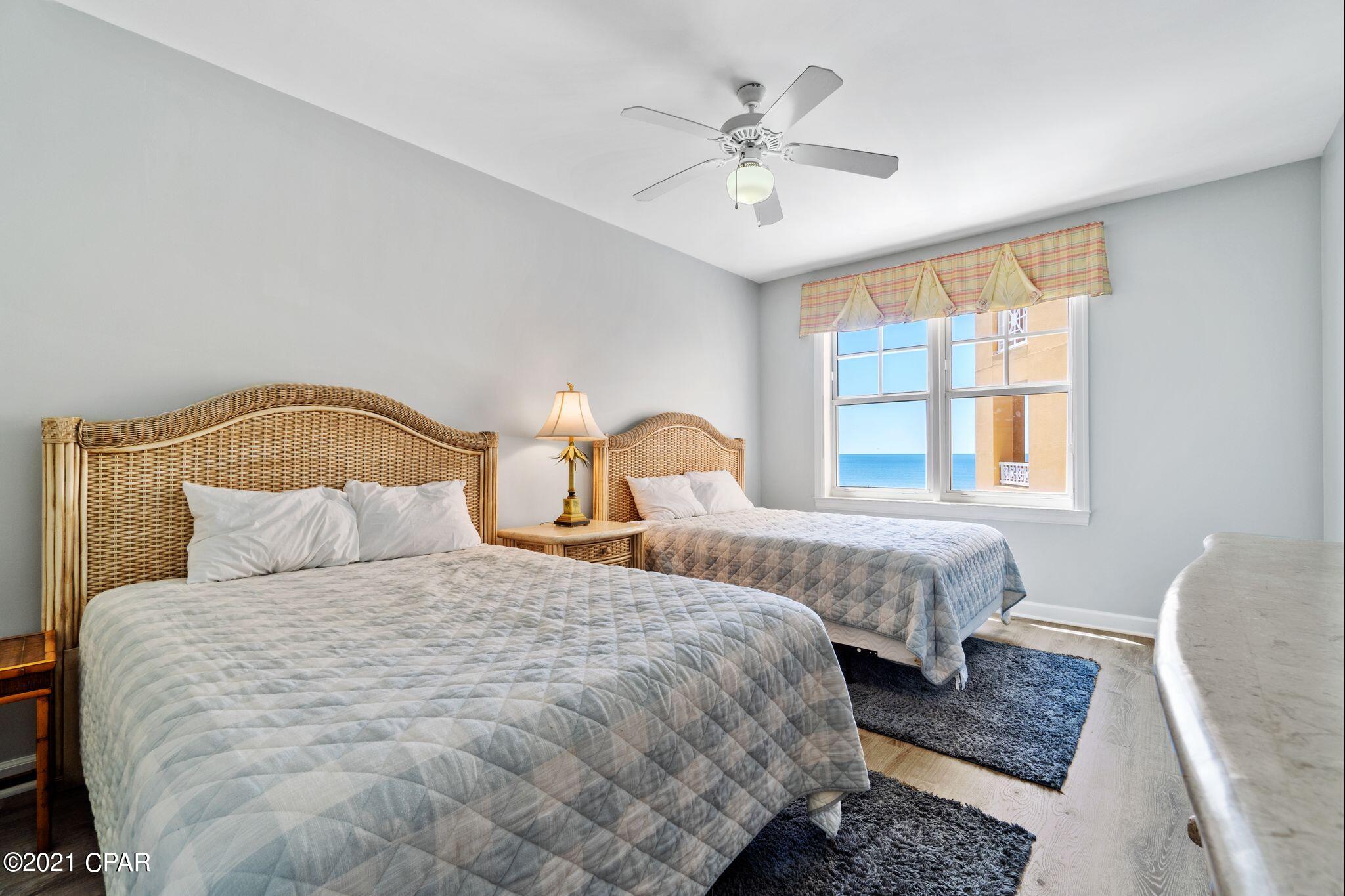 En Soleil Condo - Residential