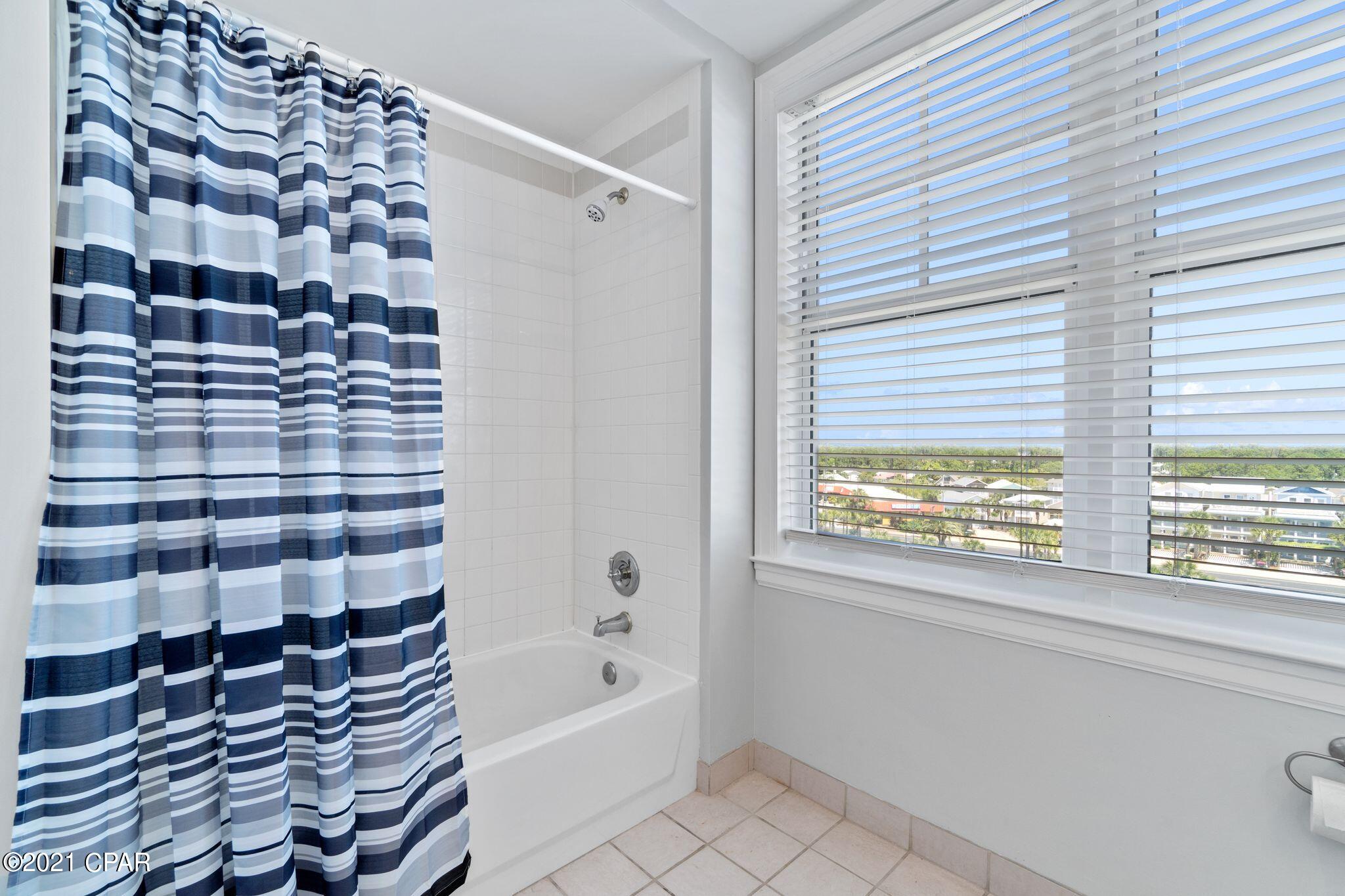 En Soleil Condo - Residential