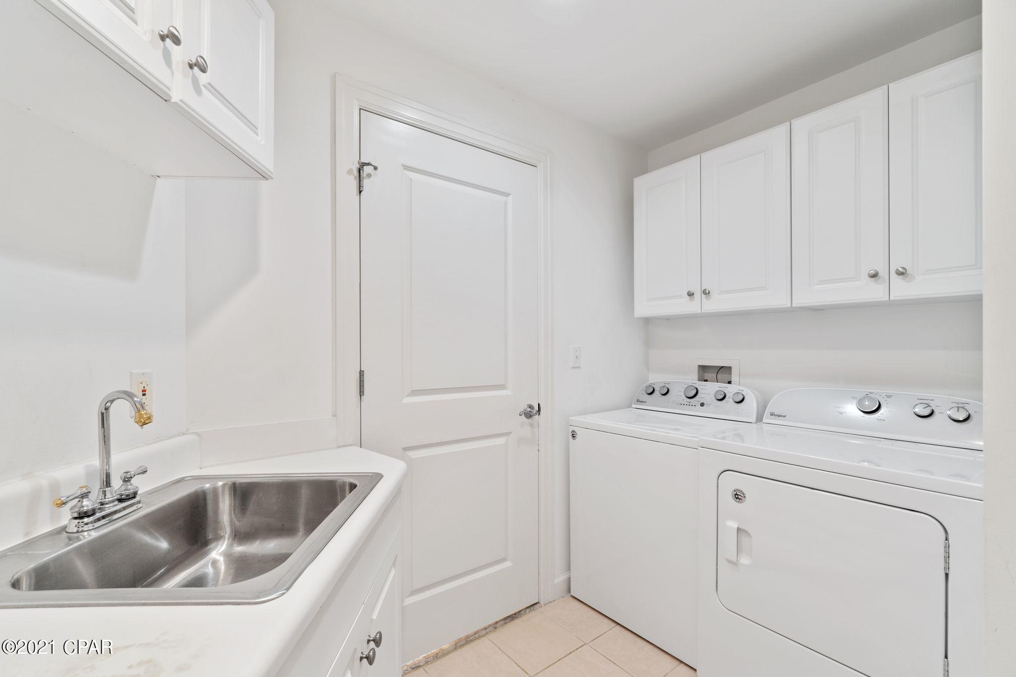 En Soleil Condo - Residential