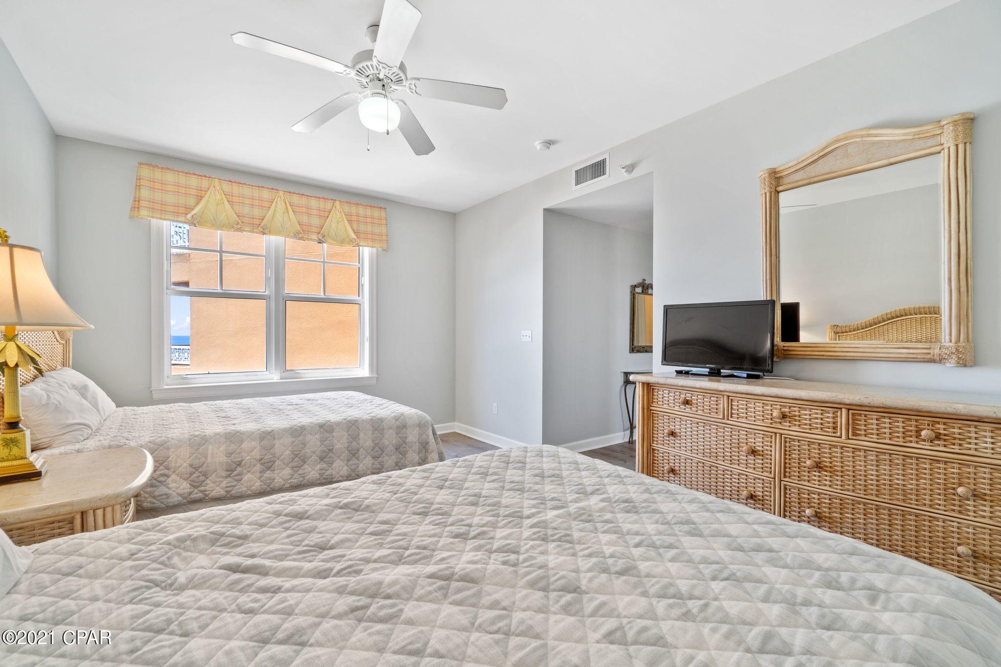 En Soleil Condo - Residential