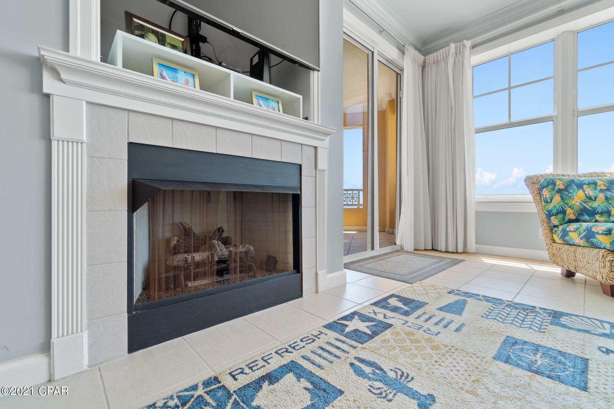 En Soleil Condo - Residential