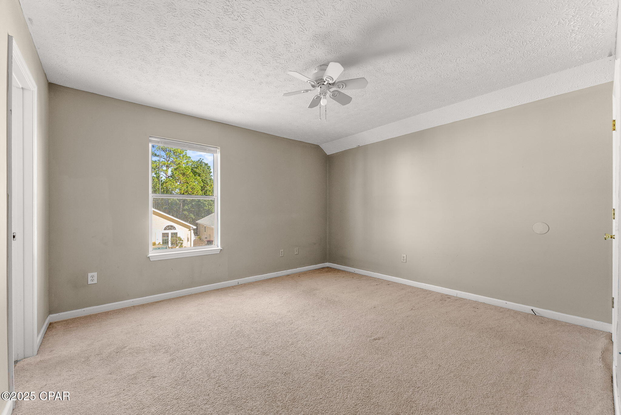 Palm Cove - Residential Lease