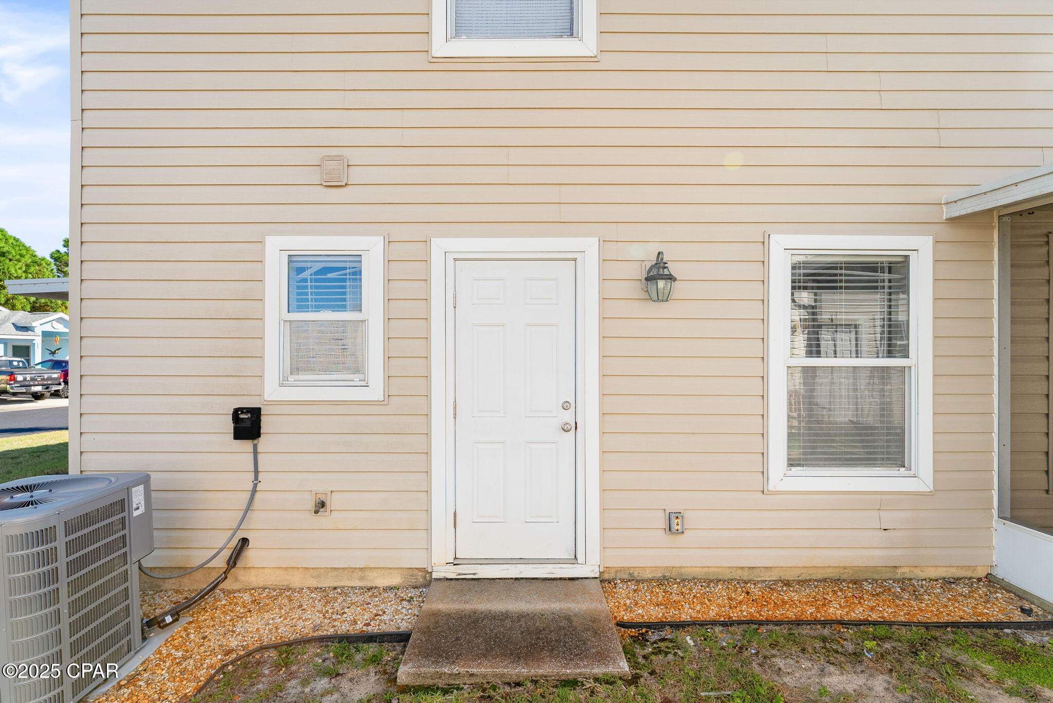 Palm Cove - Residential Lease