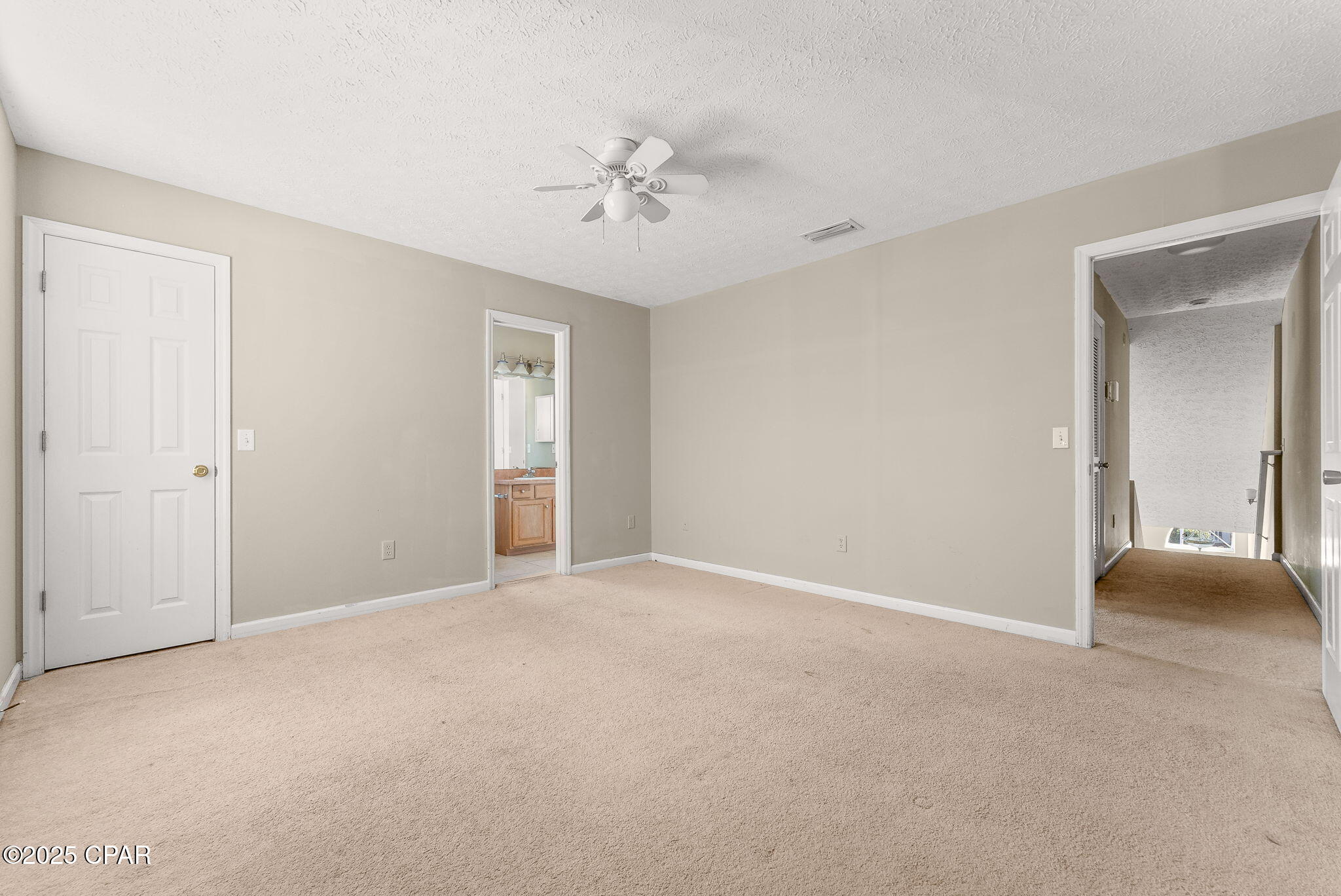 Palm Cove - Residential Lease