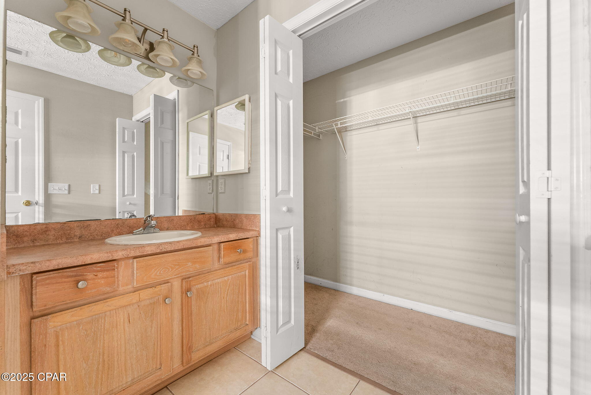 Palm Cove - Residential Lease