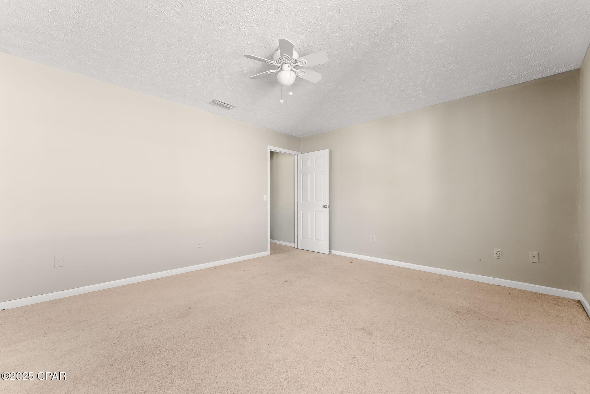 Palm Cove - Residential Lease