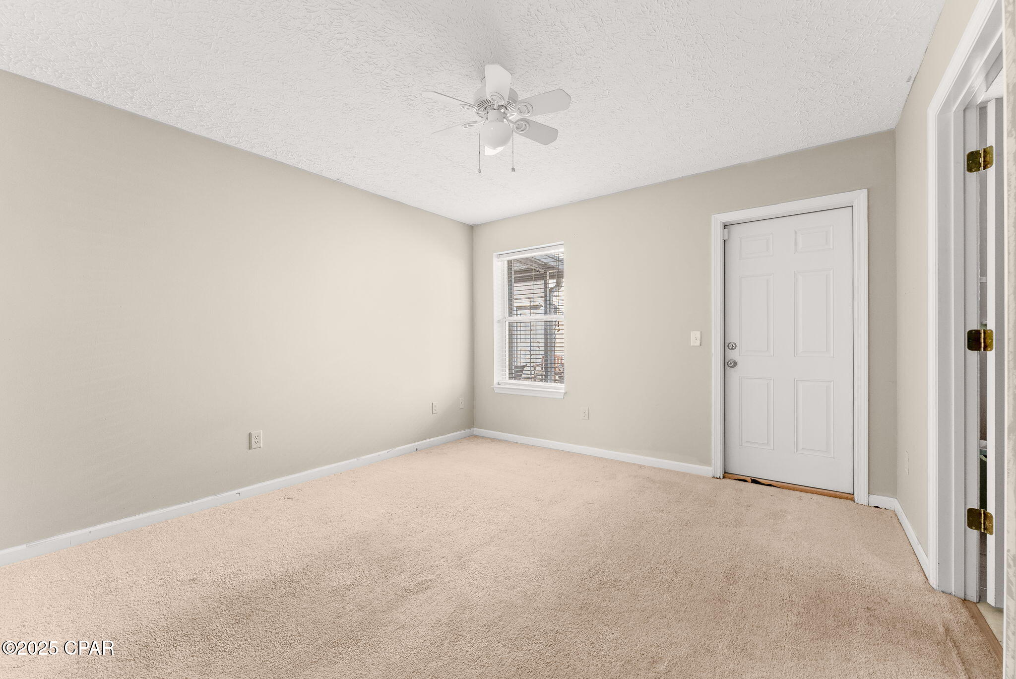 Palm Cove - Residential Lease