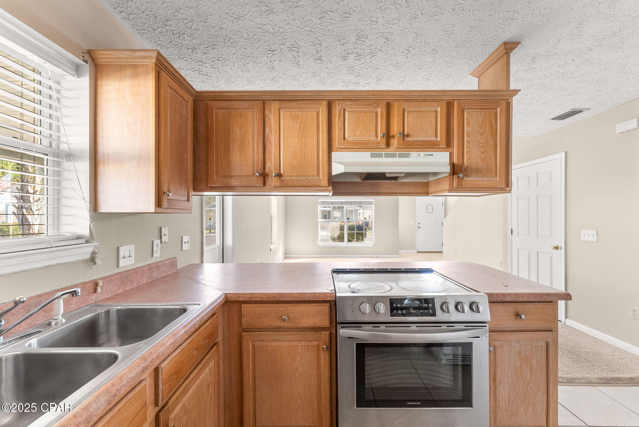 Palm Cove - Residential Lease