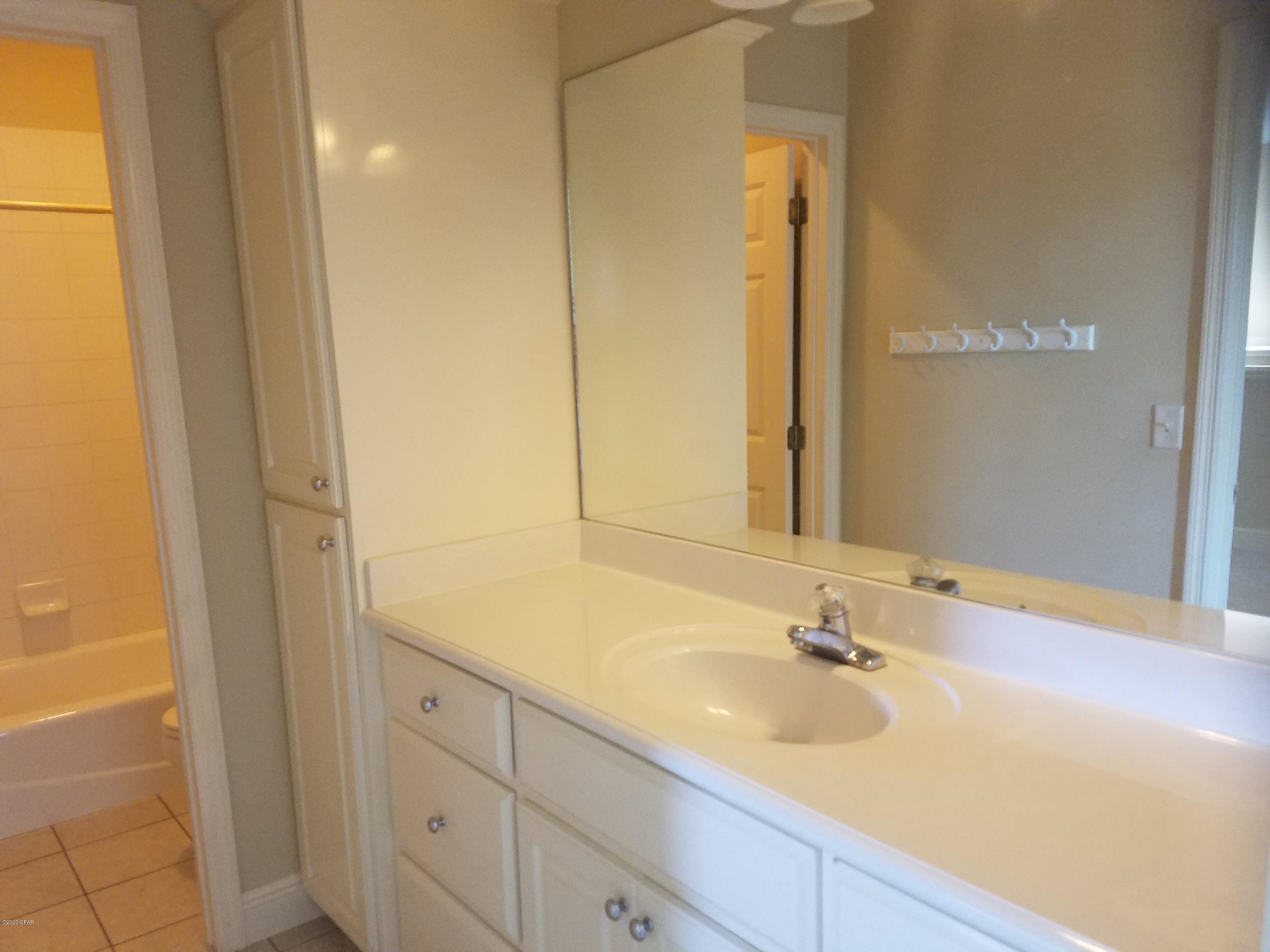 Oaks Plantation - Residential Lease