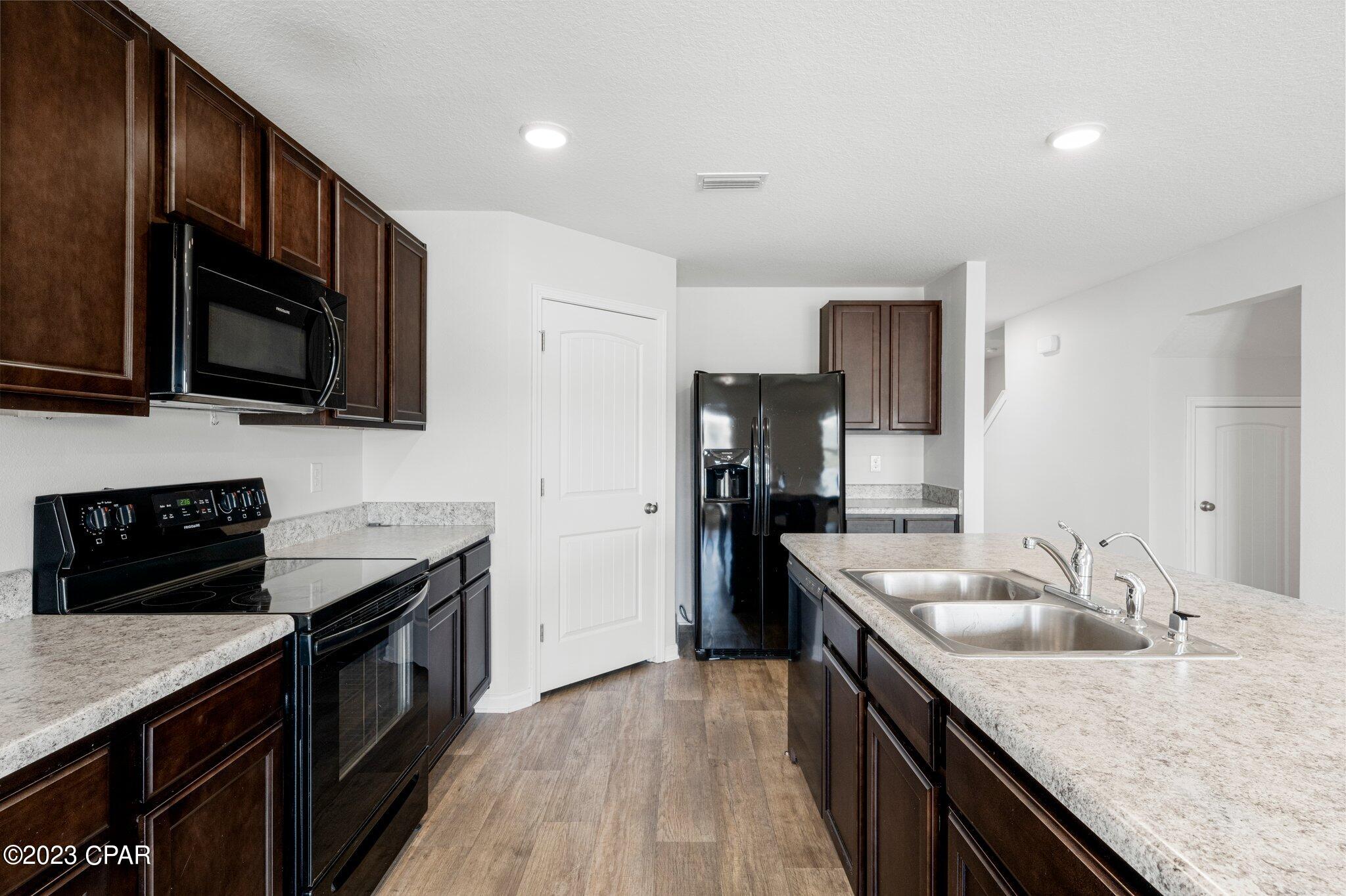 Fanning Bayou - Residential Lease