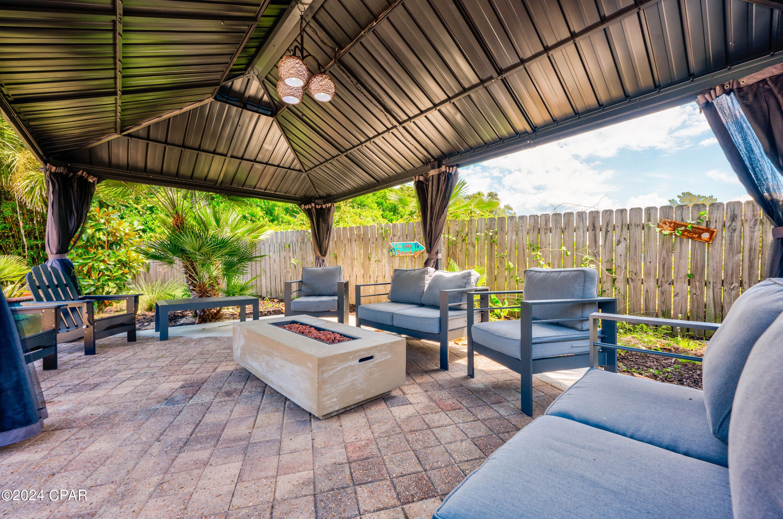 Kiska Beach - Residential