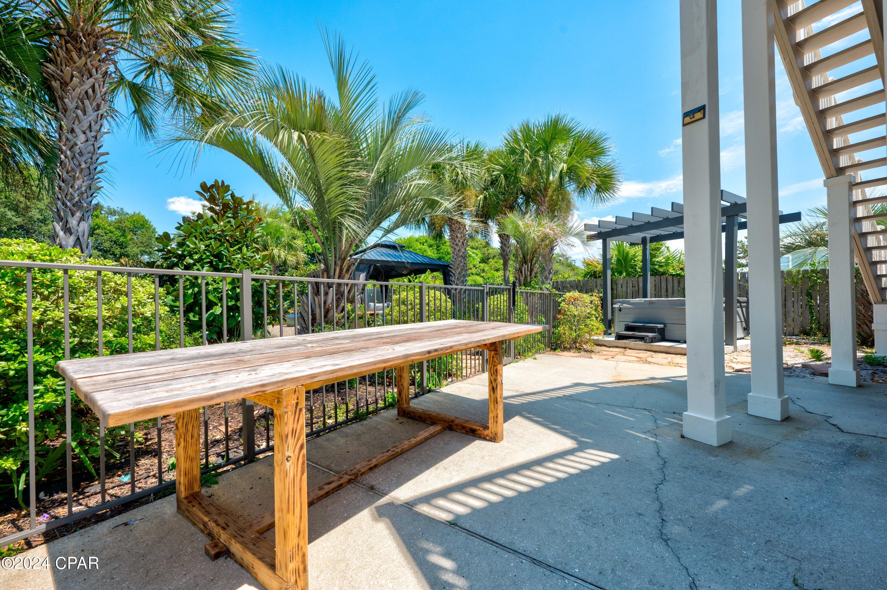 Kiska Beach - Residential